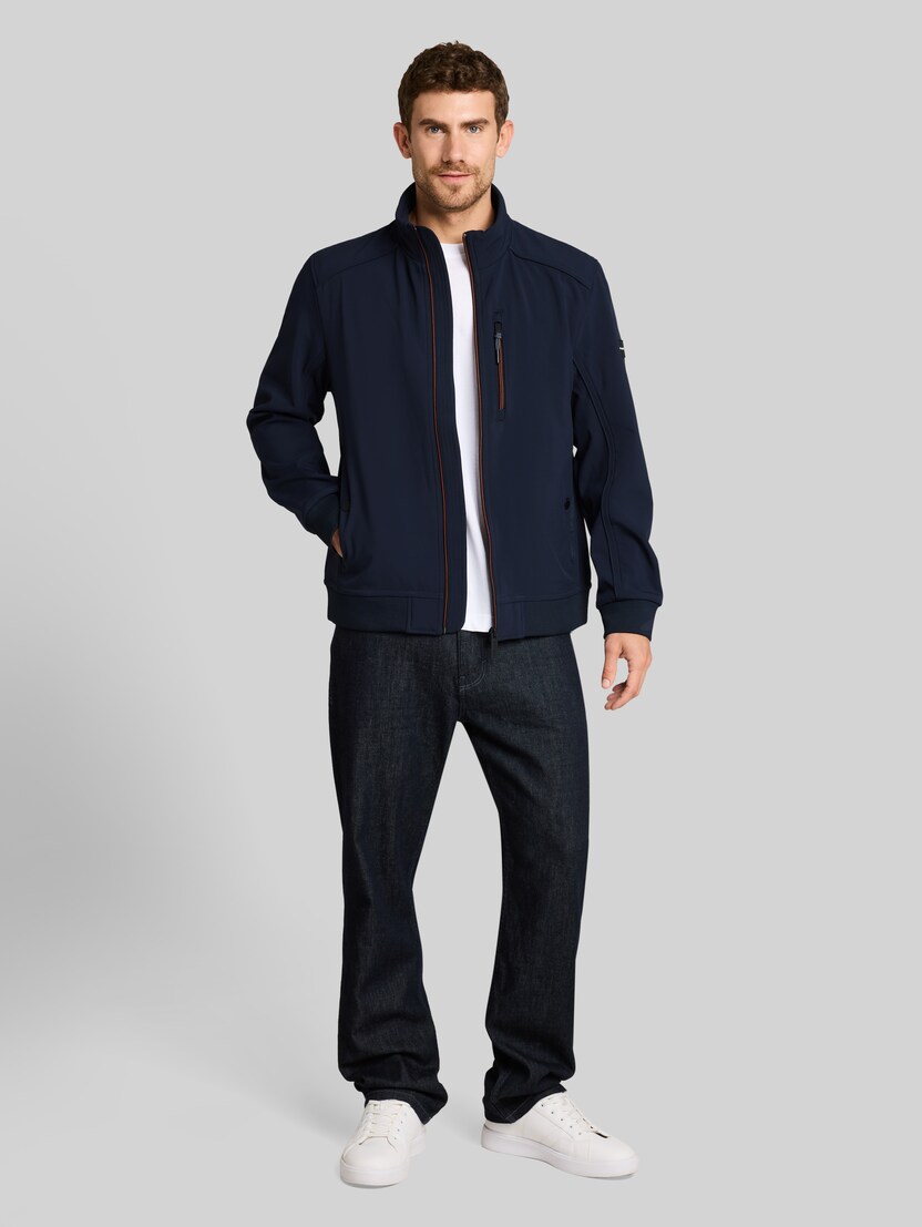 Softshell Jacke mit Stehkragen von Men, sky captain blue