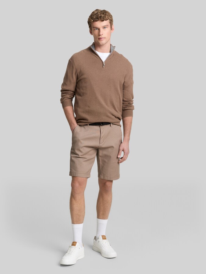 TTREGULAR Chino Shorts mit Gürtel von Denim Male, beige tonal twill structure