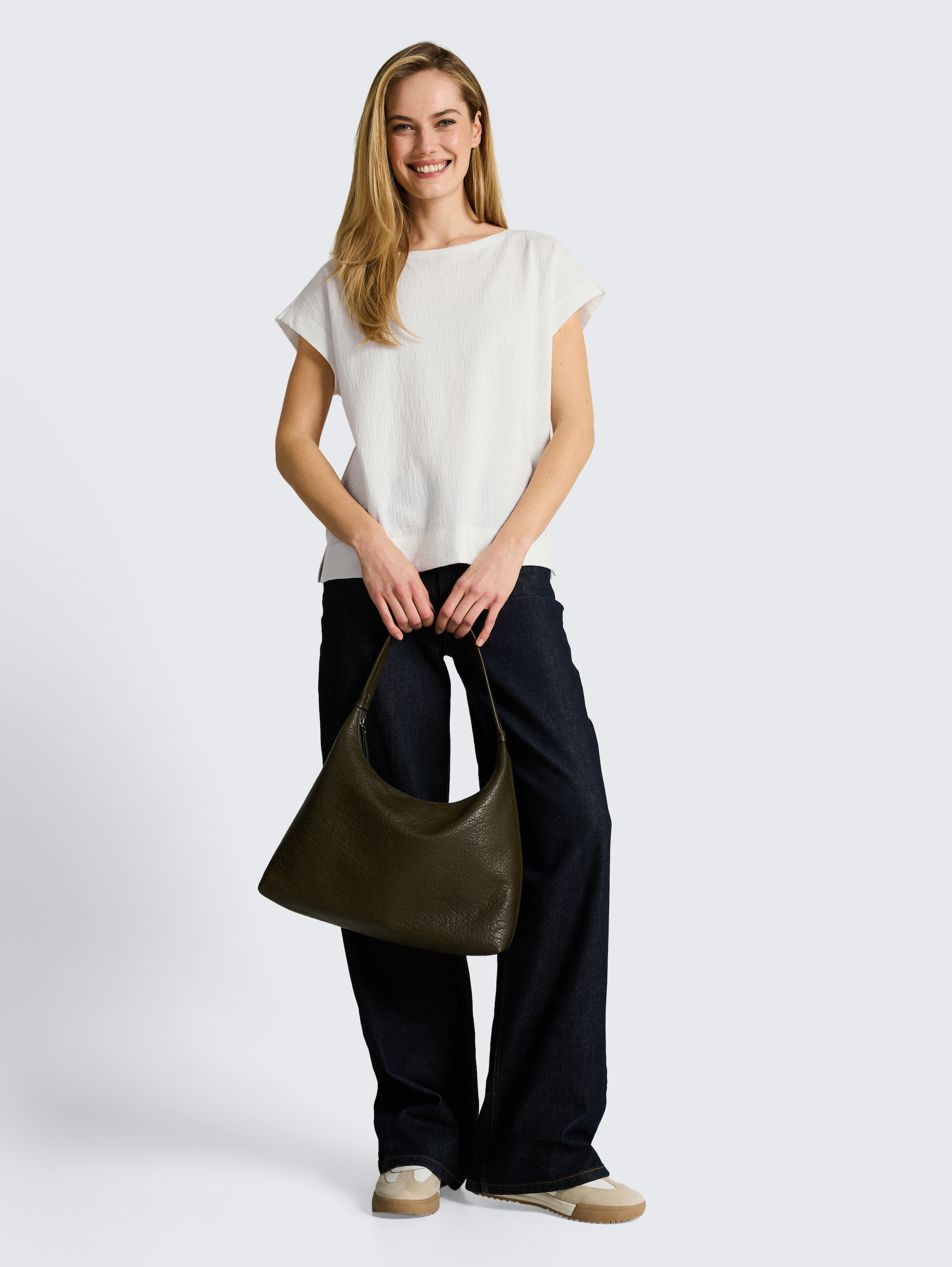 Loose Fit T-Shirt - Whisper White - Model-Vorderansicht