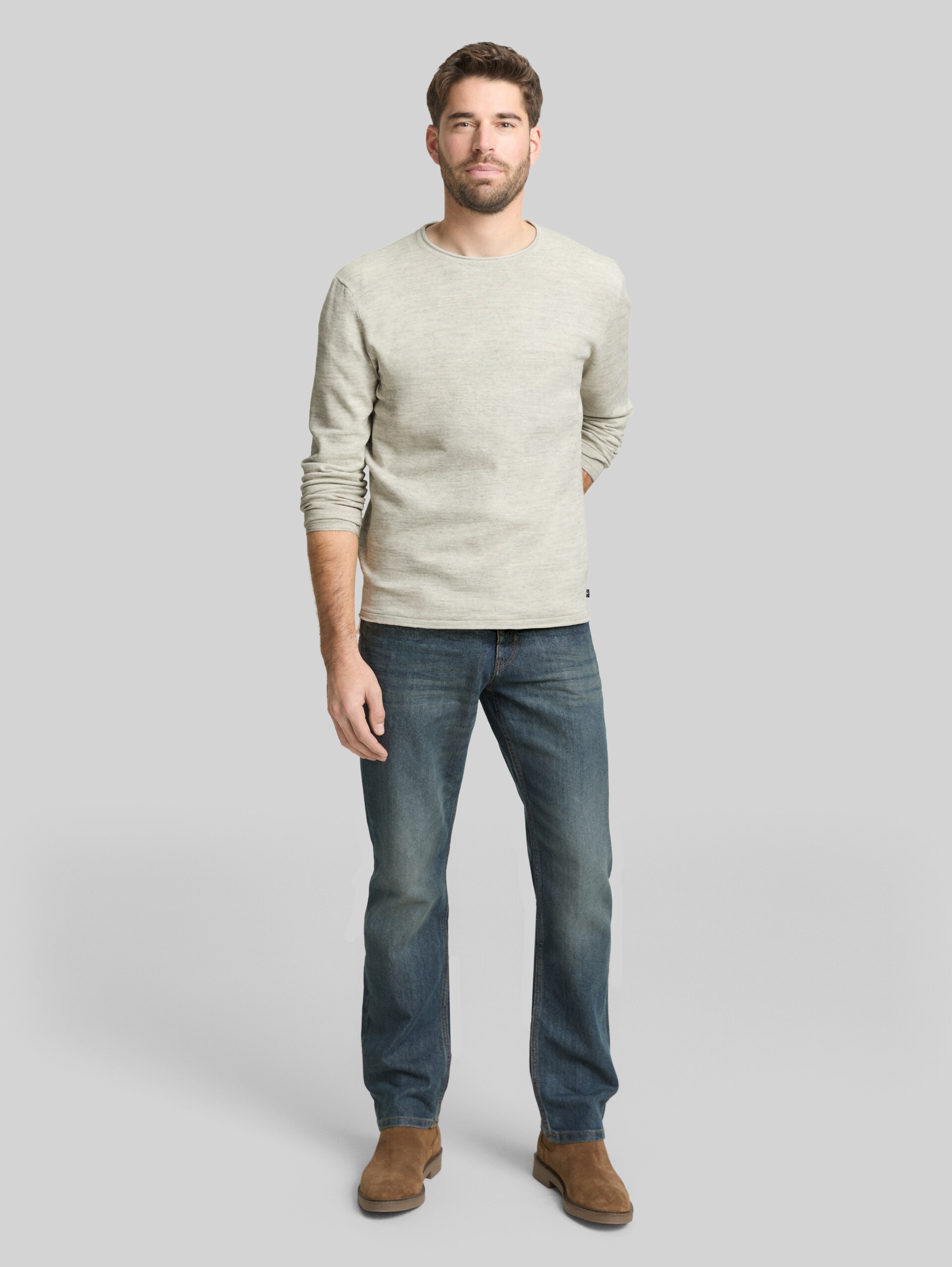 knitted jumper in blended look - olive multicolor space dye - Model front view