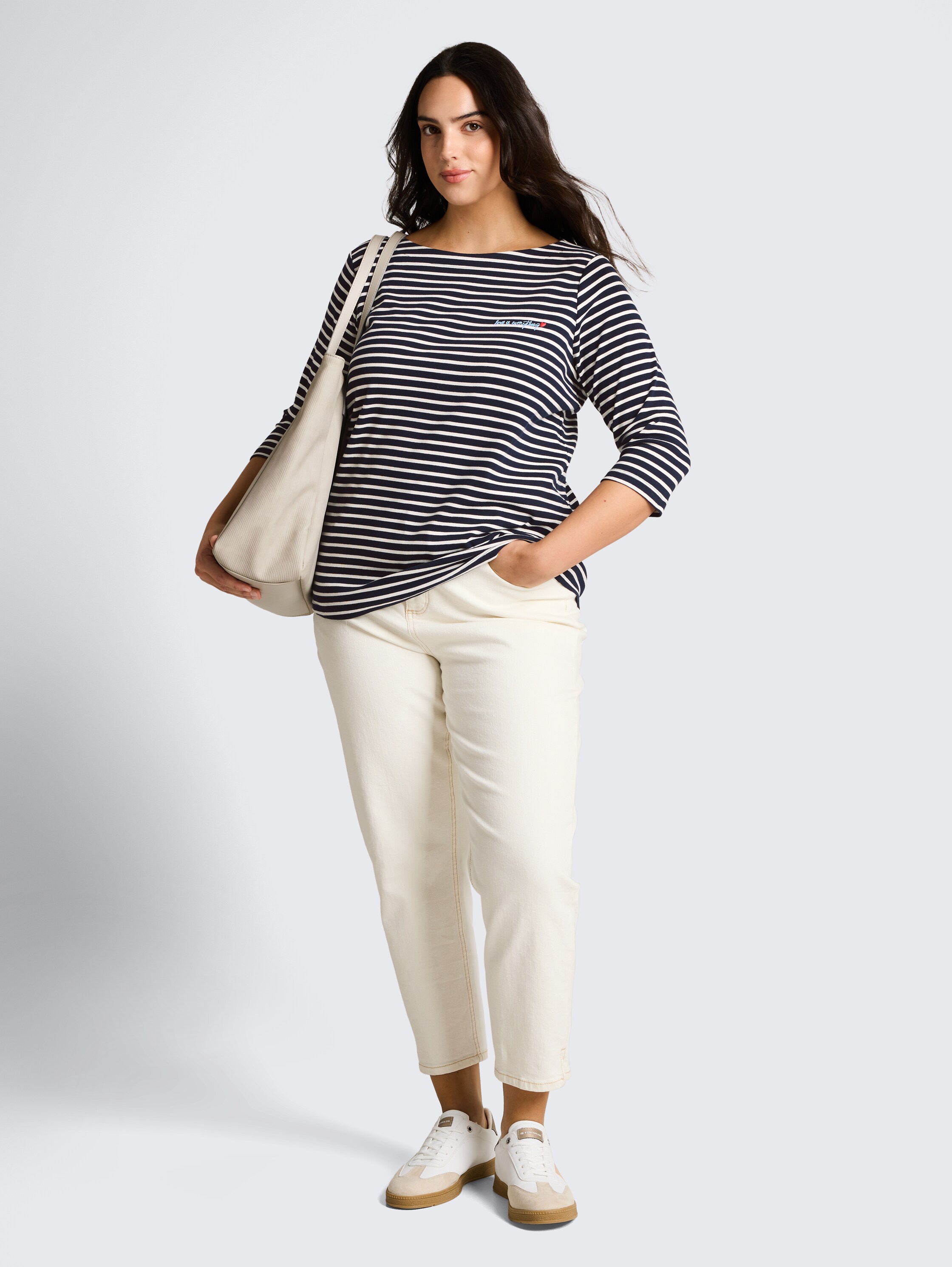 Plus Size - Langarmshirt mit Streifenmuster - navy blue offwhite stripe - Model-Vorderansicht