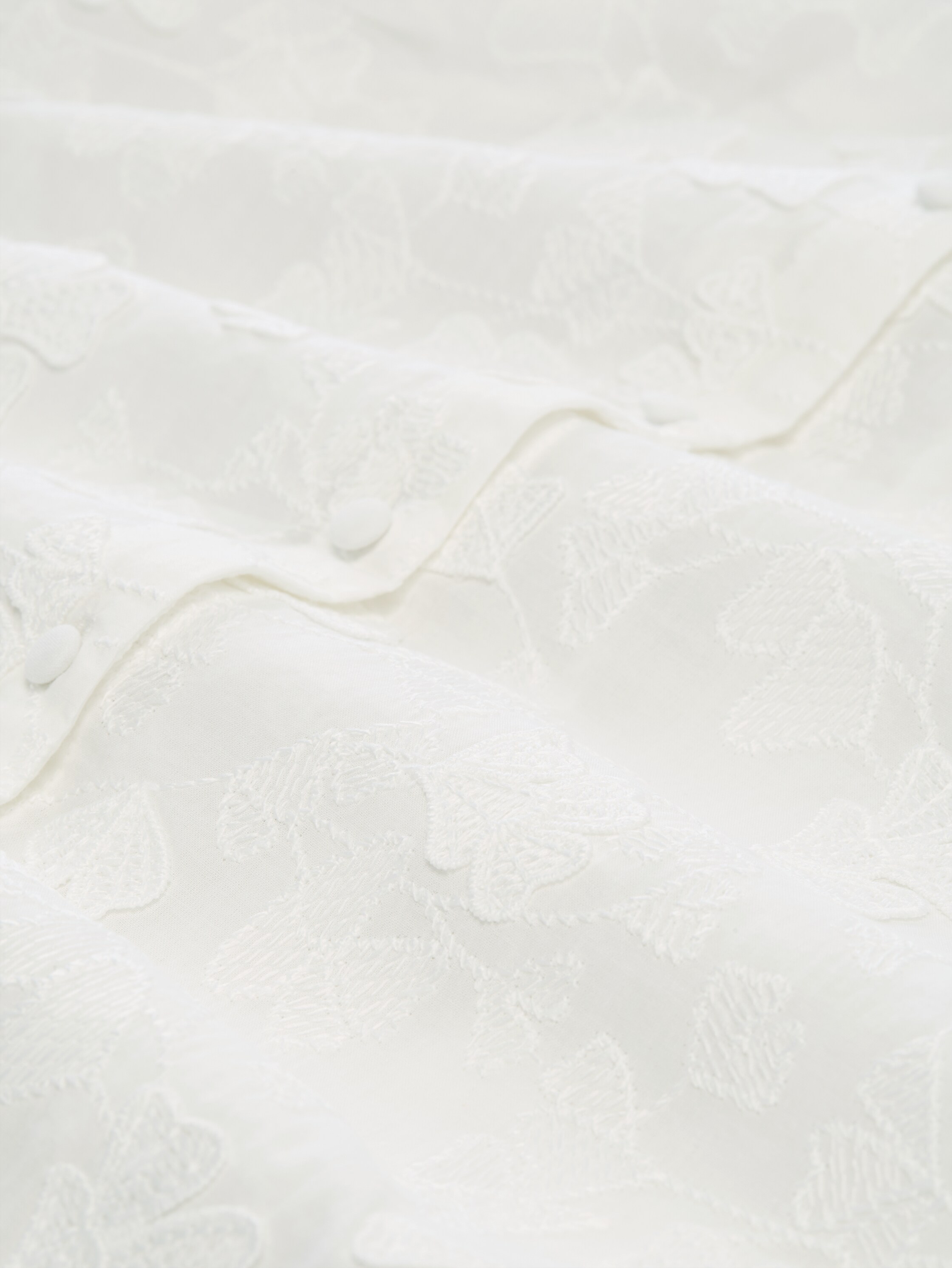 Plus Size - Loose Fit Bluse mit Stickerei - White - Material-Ansicht