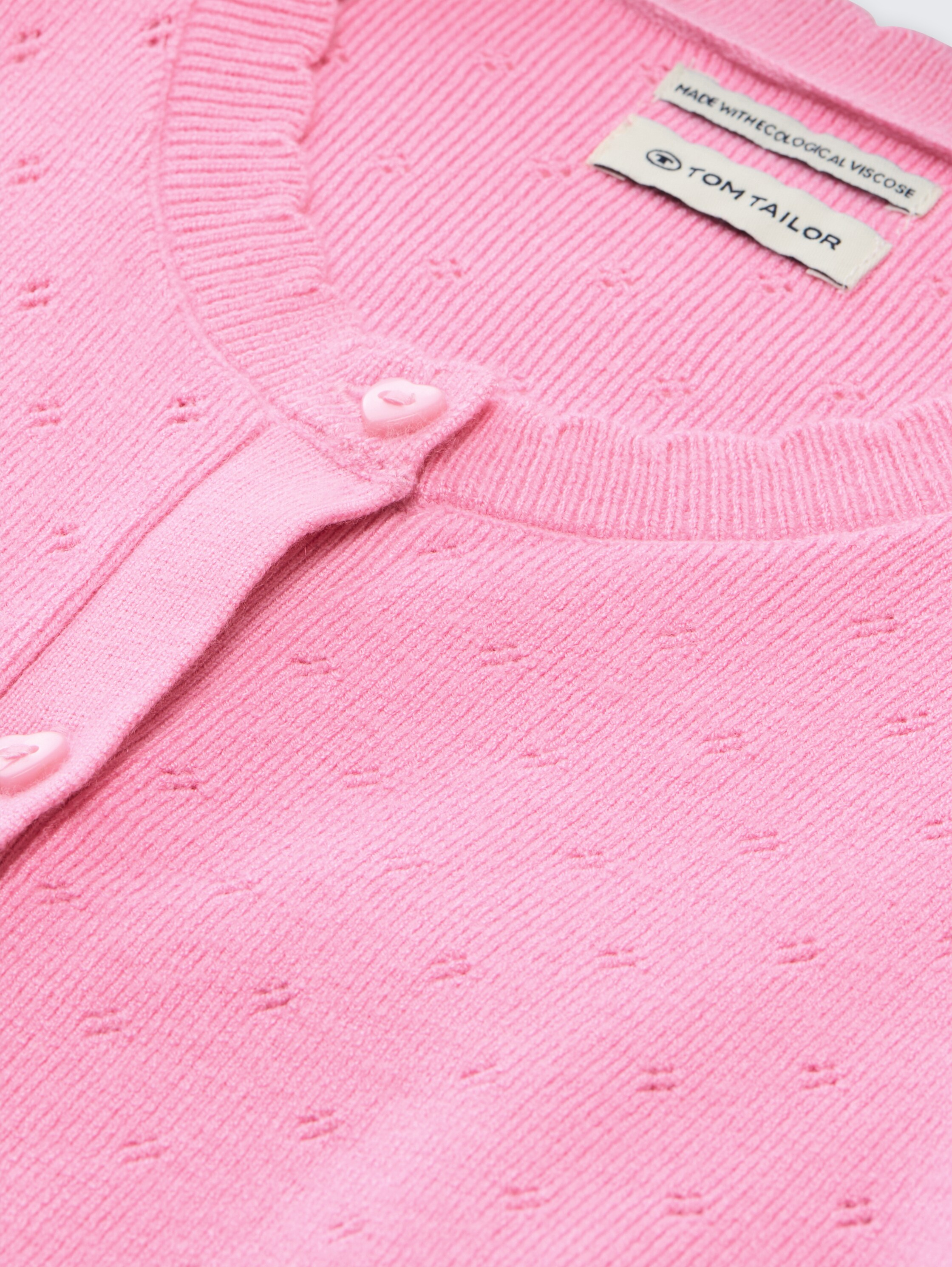 Ajour vest met hartvormige knopen - lovely pink - Detailaanzicht model