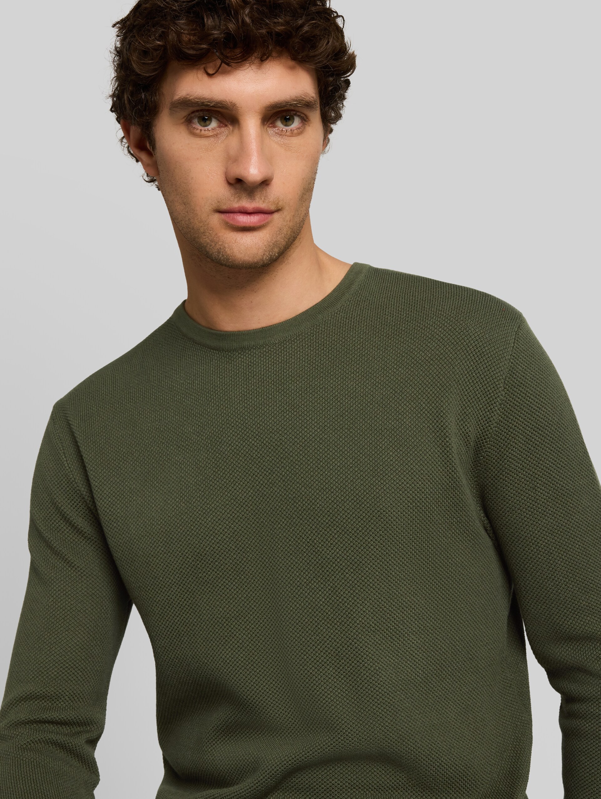 Pull en maille de coton - urban olive green - Vue détaillée du modèle