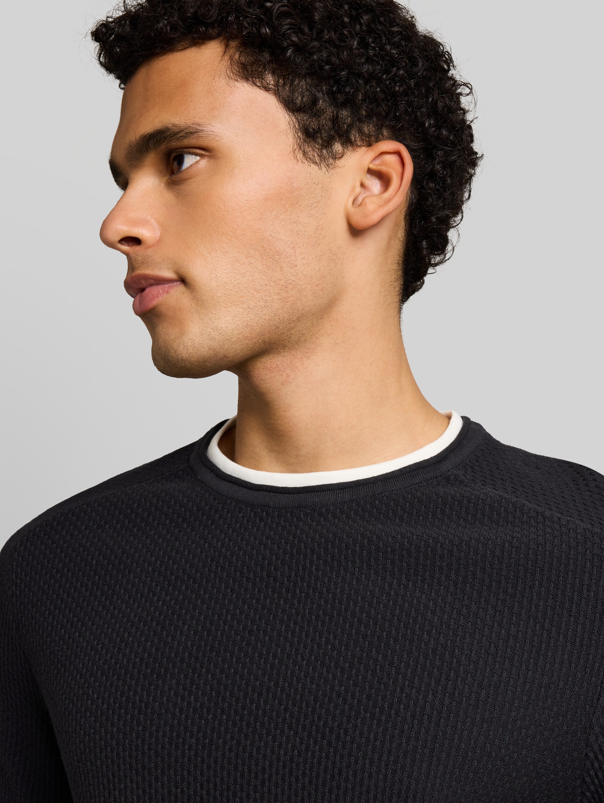 Strickpullover im 2-in-1-Look - coal grey - Detail-Model-Ansicht