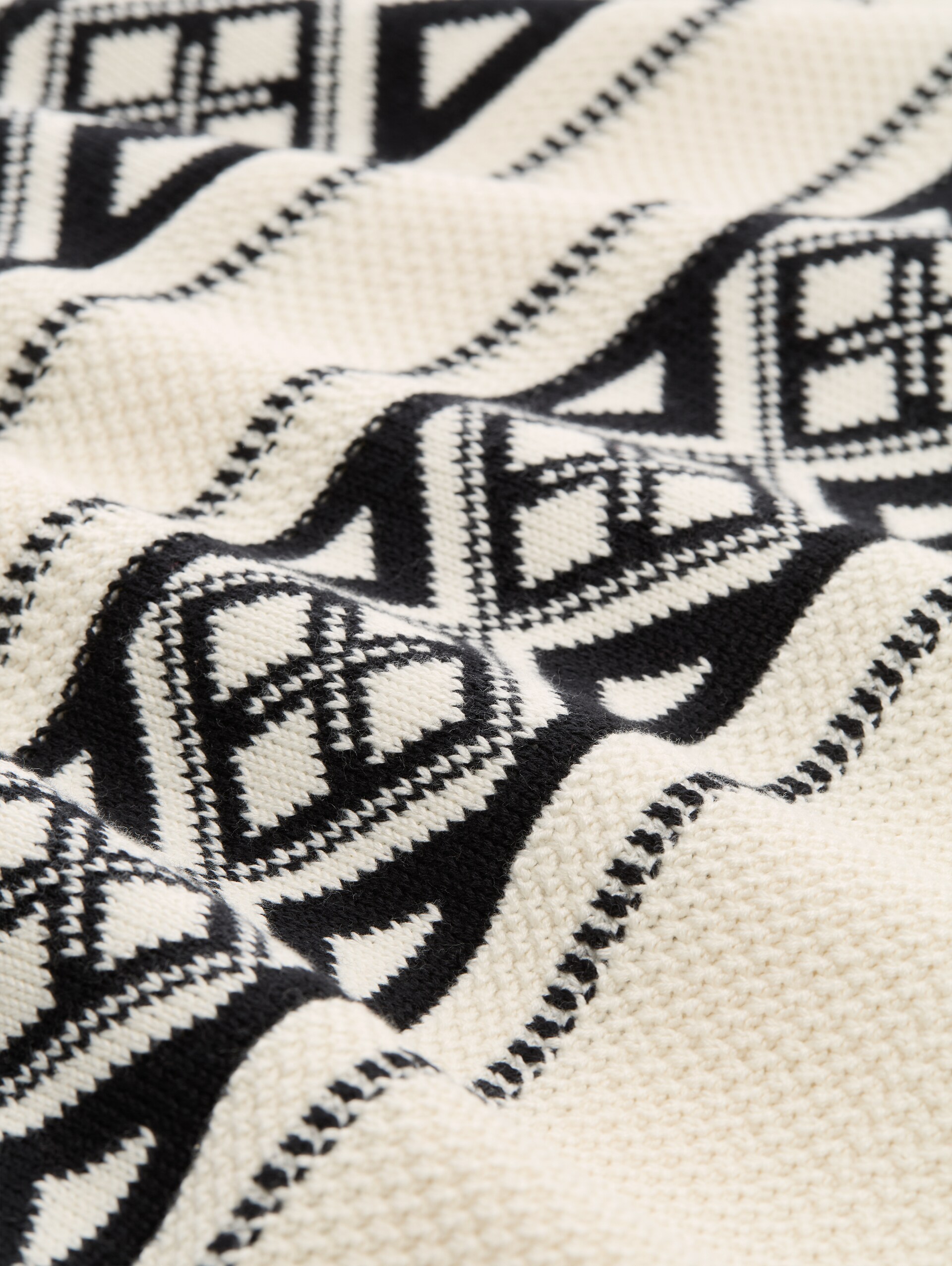 Norweger Strickpullover - white black fair isle - Material-Ansicht