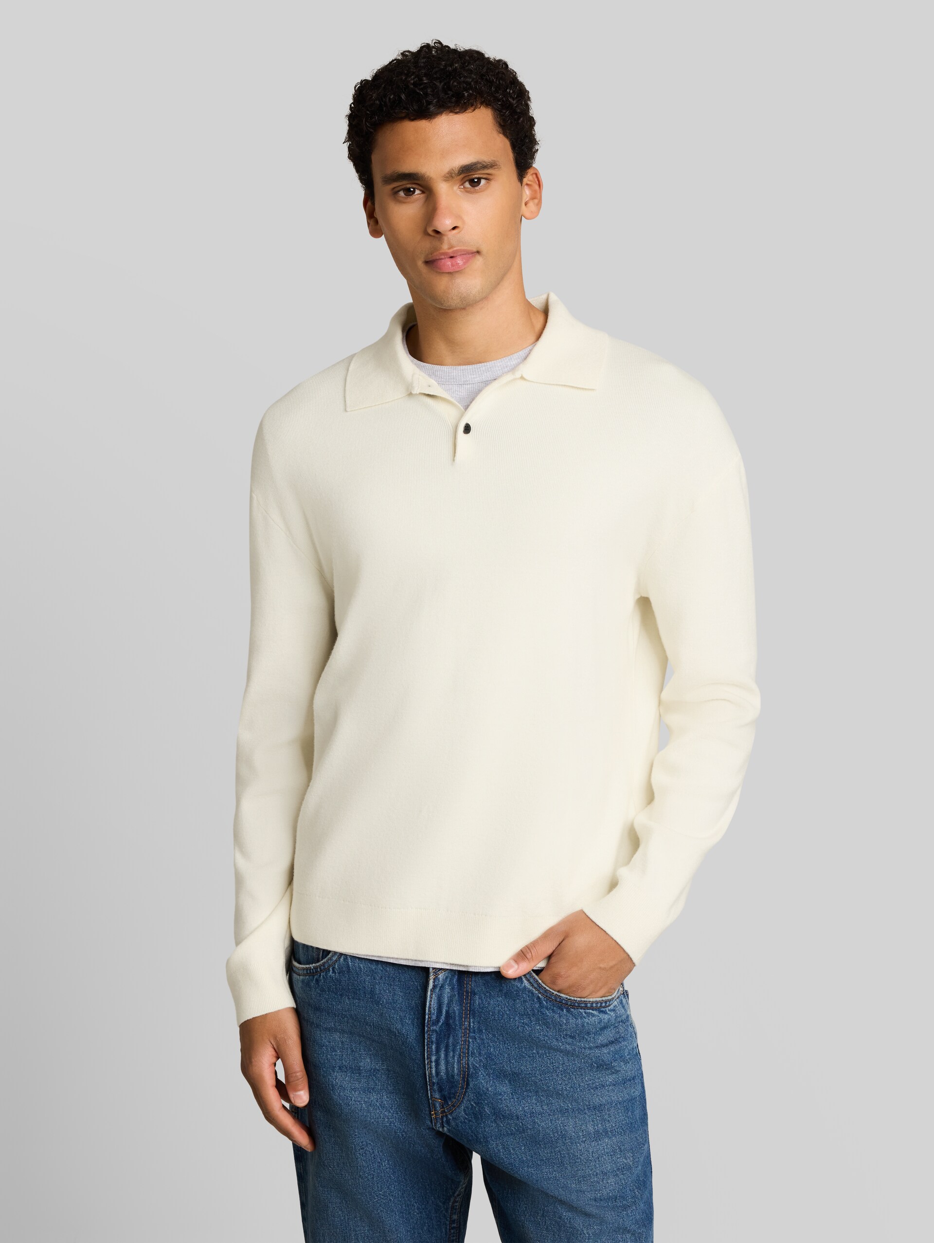 Relaxed fit gebreide trui met polokraag - Gardenia White - Nek model vooraanzicht