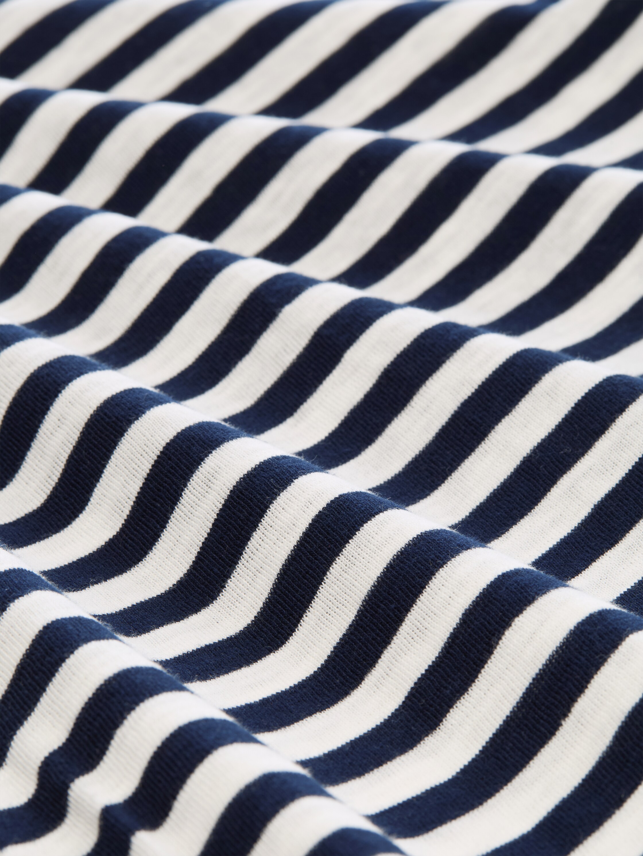 Striped T-shirt - navy_offwhite_stripe - 