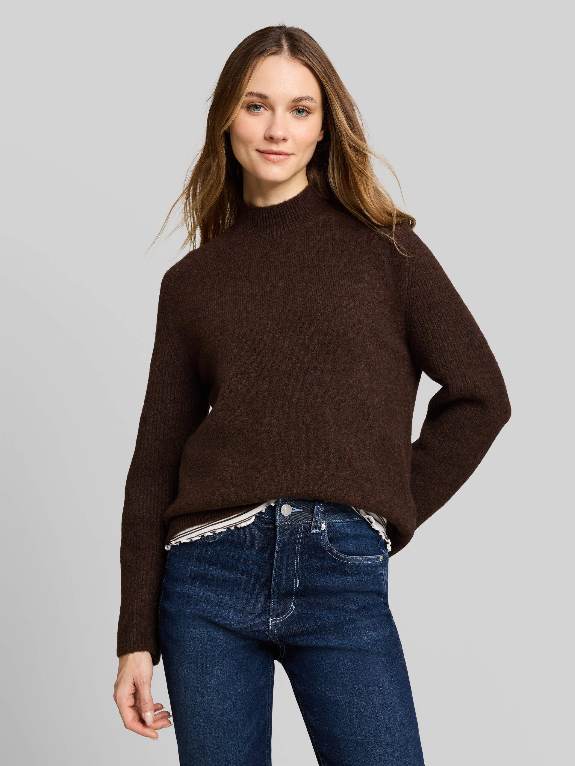 Pull en maille contenant de la laine - cool dark brown melange - Découpe Vue de face du modèle