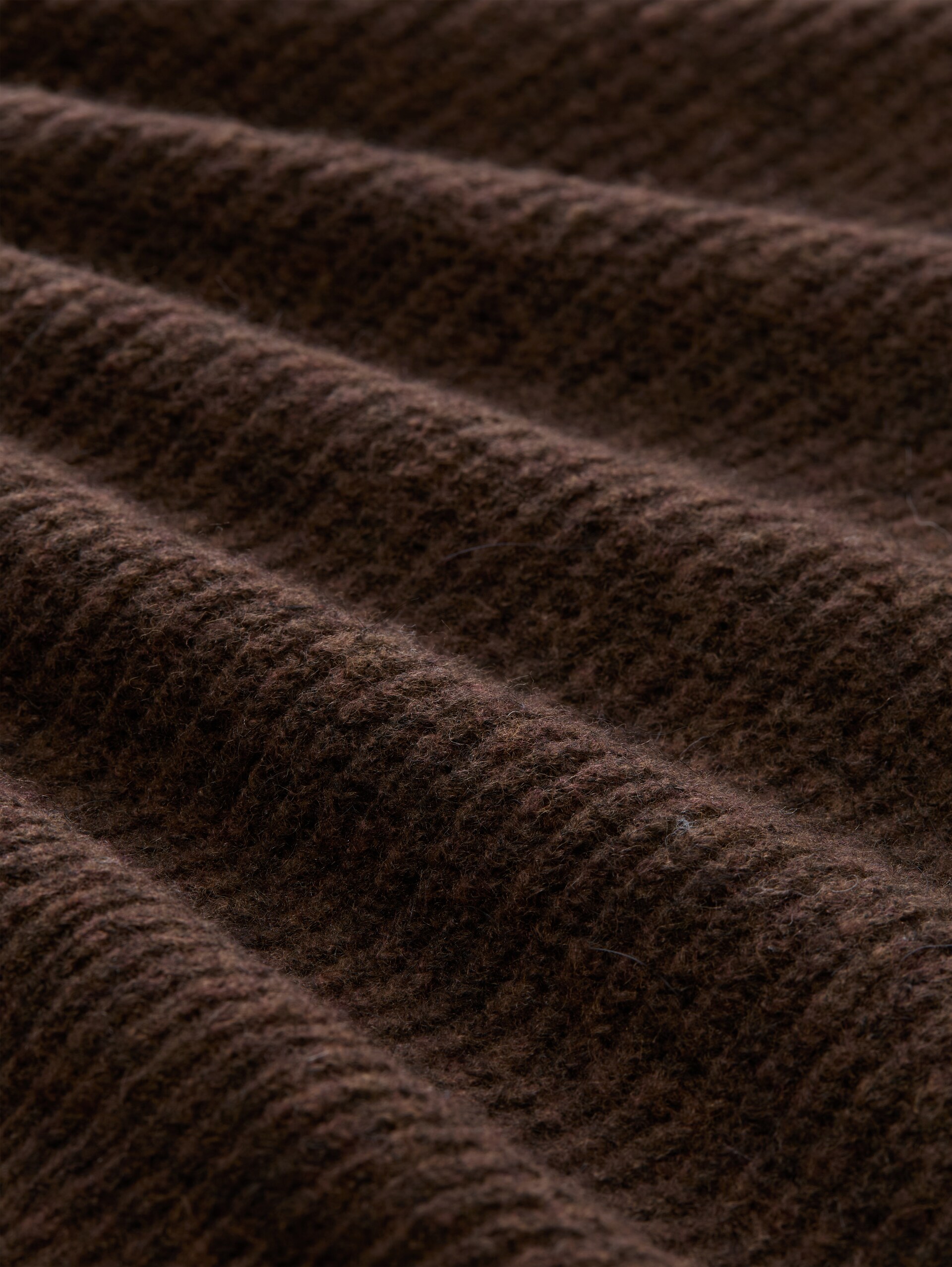 Pull en maille légère avec une touche d'alpaga - cool dark brown melange - Vue de la matière