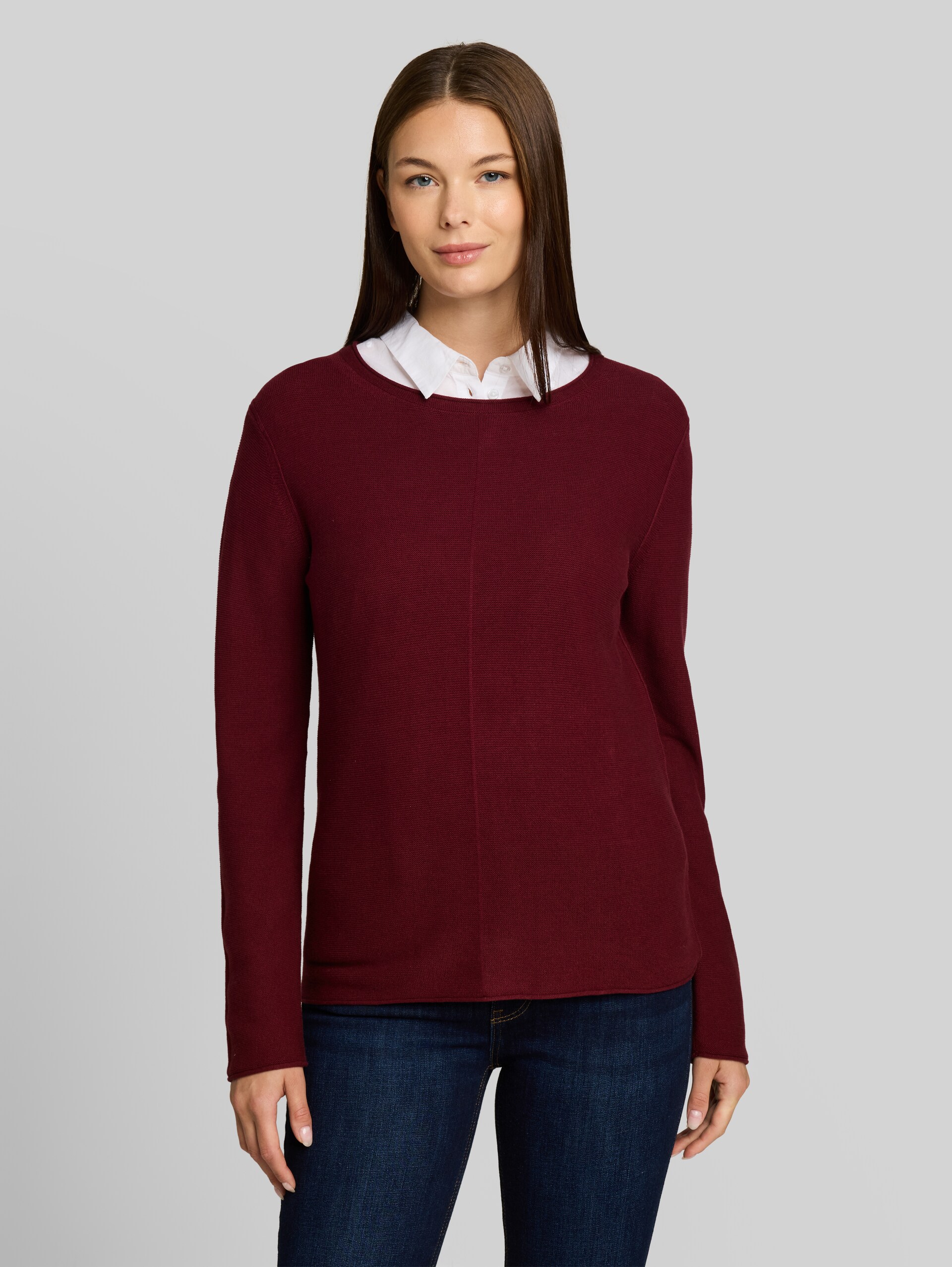 Strickpullover aus Baumwolle - Preppy Plum - Ausschnitt Model-Vorderansicht