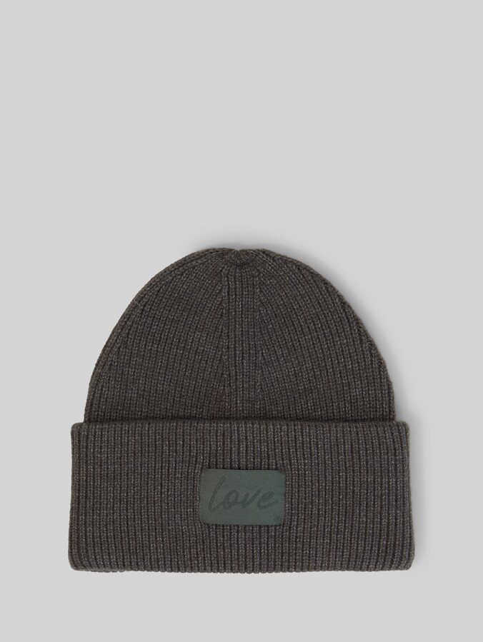 Beanie with badge by Women, dark olive melange