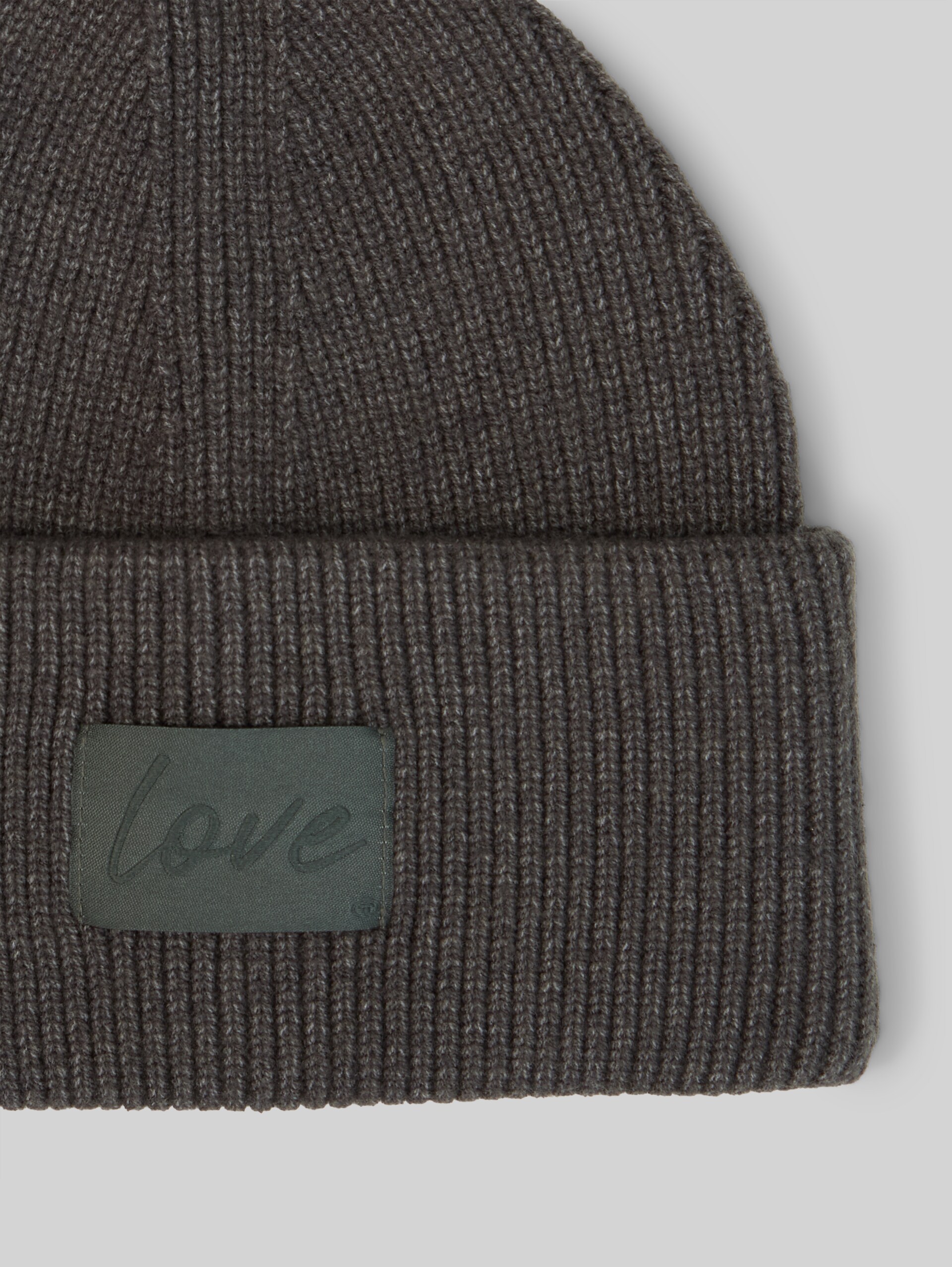 Beanie met badge - dark olive melange - Materiaalweergave