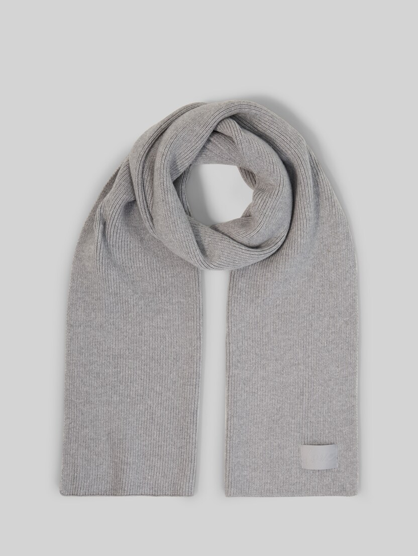 Knitted scarf with badge by Women, soft grey melange