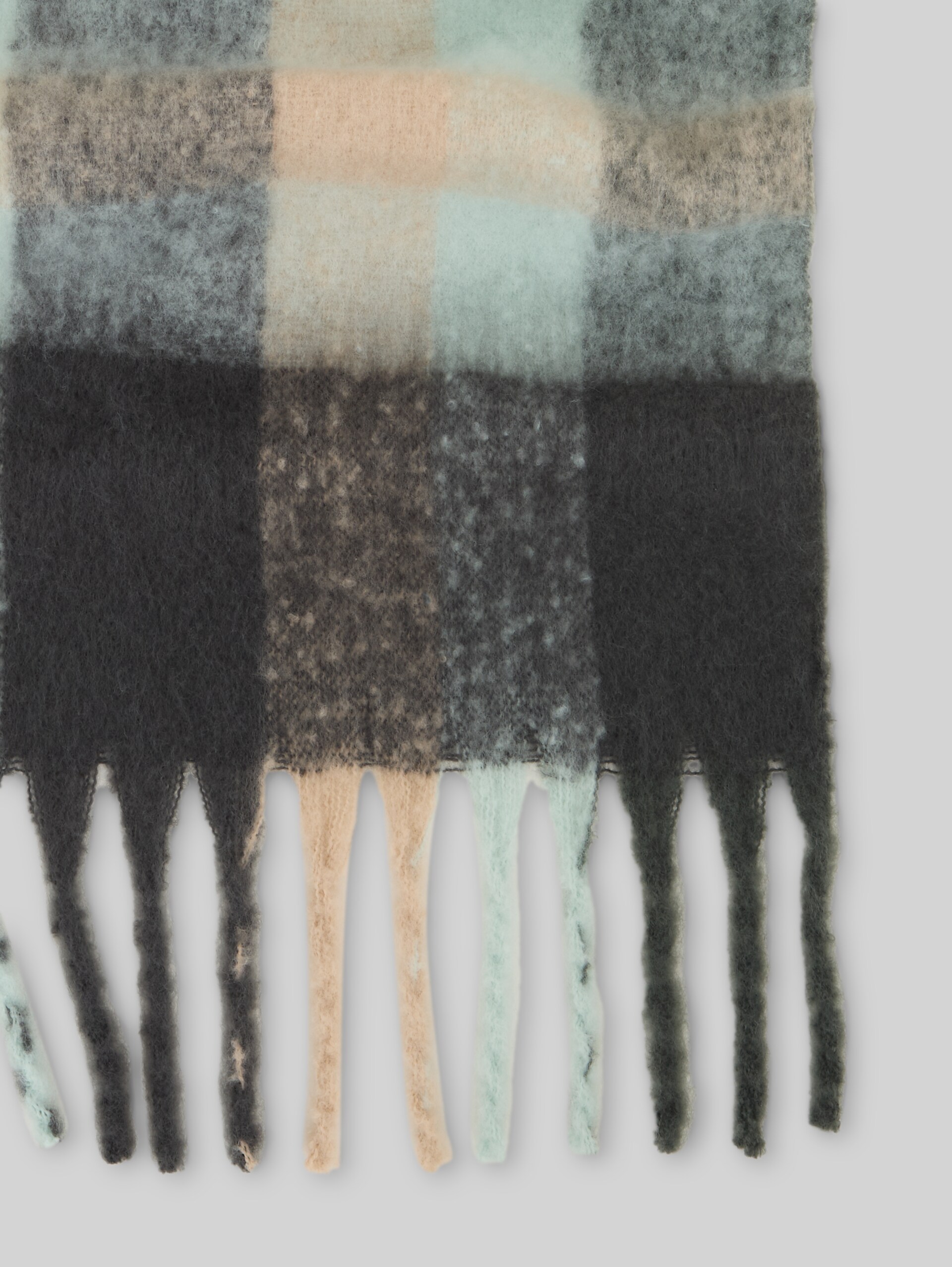 Cosy Schal mit Fransen - green big check - Material-Ansicht