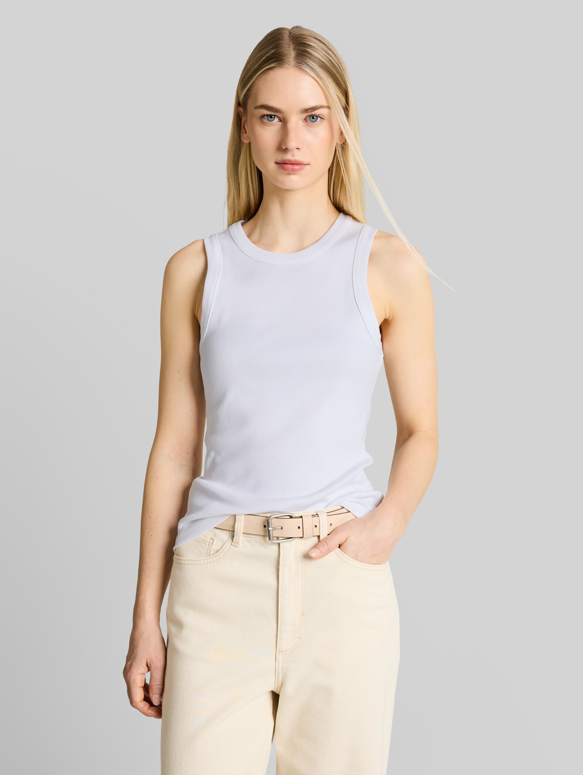 Slim fit top in a pack of 2 - White - Neckline model front view