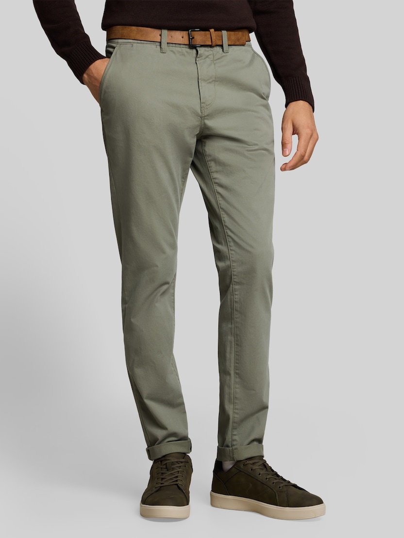 TTSLIM Chino Hose mit Gürtel von Denim Male, dusty mid olive