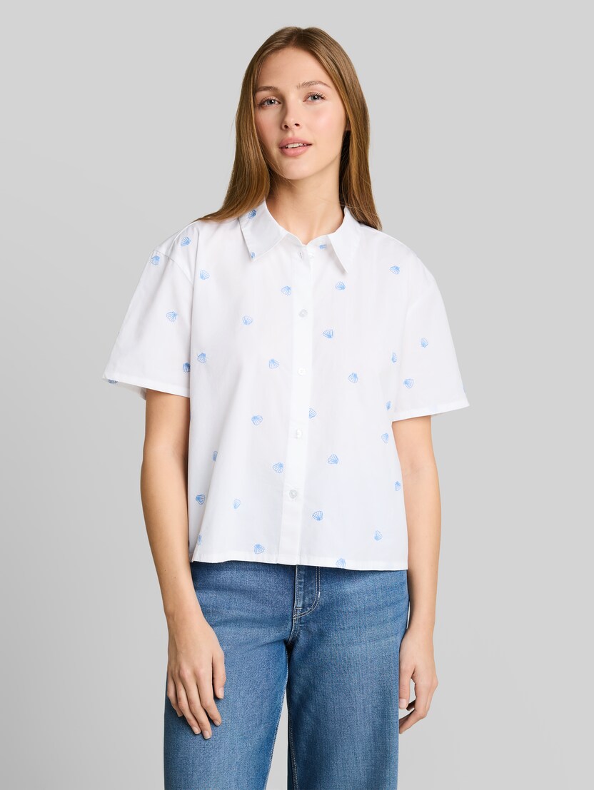Boxy Fit Hemdbluse mit Stickereien von Denim Female, white shell embroidery