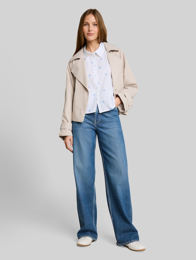 Boxy Fit Hemdbluse mit Stickereien von Denim Female, white shell embroidery