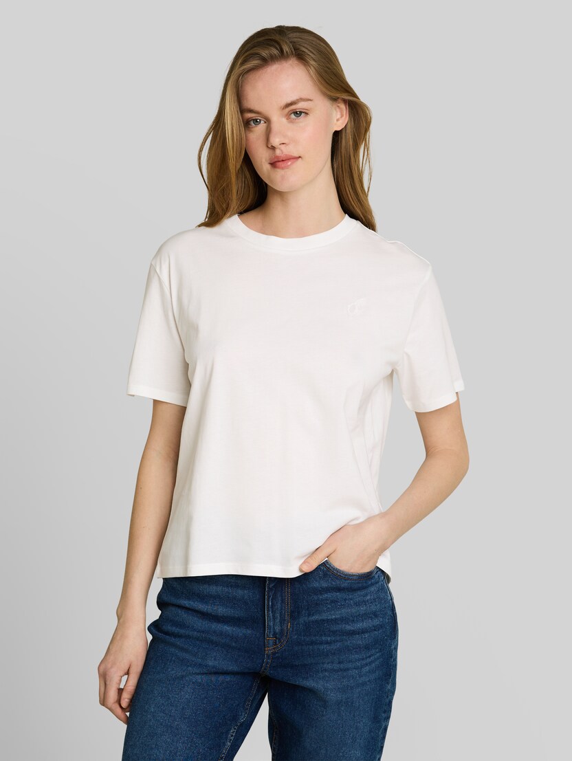 Boxy Fit T-Shirt mit Stickerei von Denim Female, off white