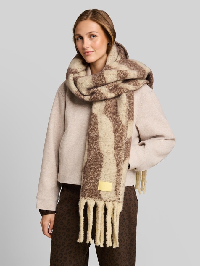 Cosy Schal mit Muster von Denim Female, brown beige zebra print