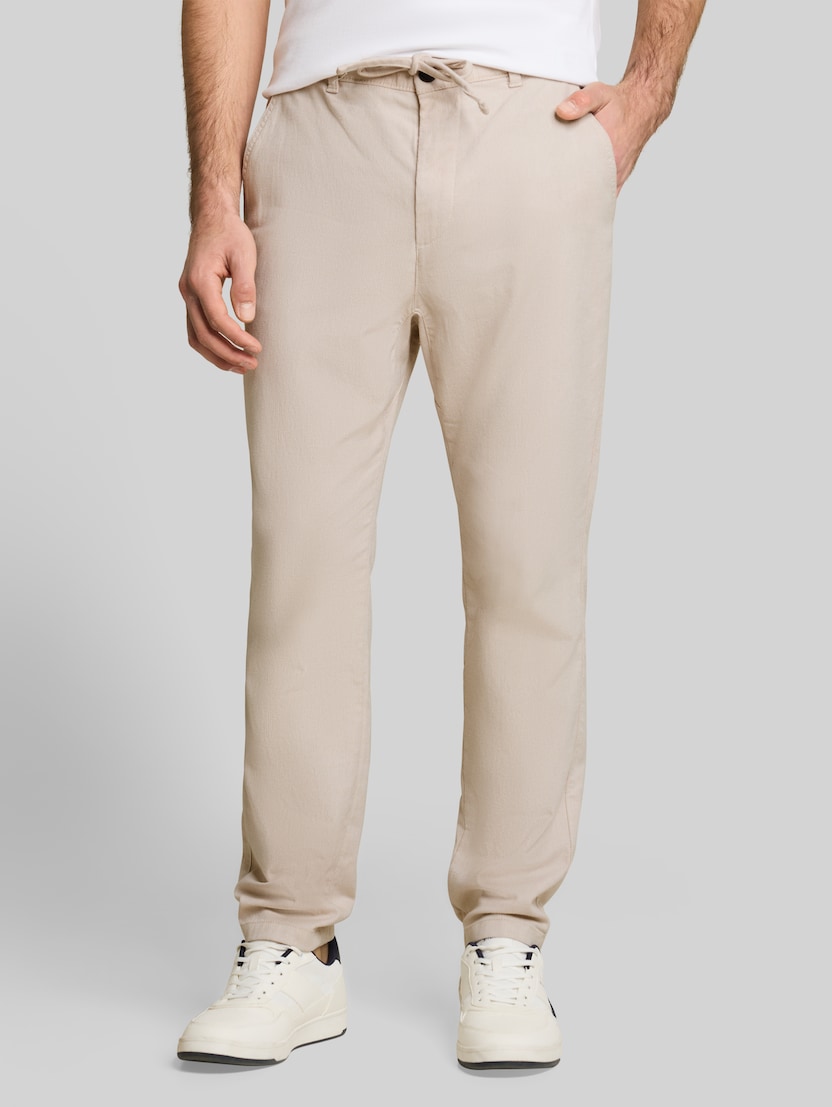 Regular Tapered Chino Hose mit Kordelzug von Men, cashew beige structure