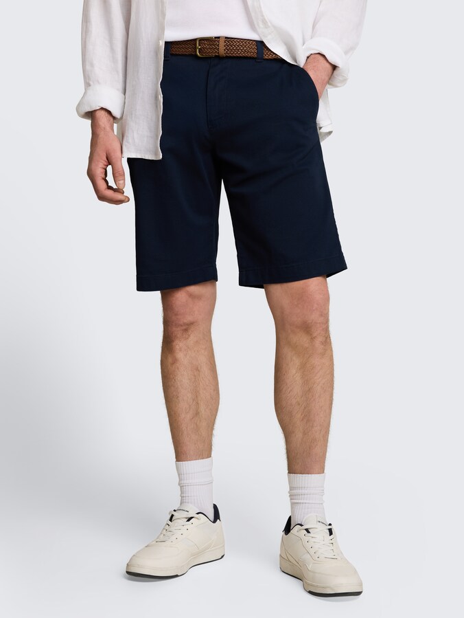 Regular chino shorts with belt by Men, sky captain blue