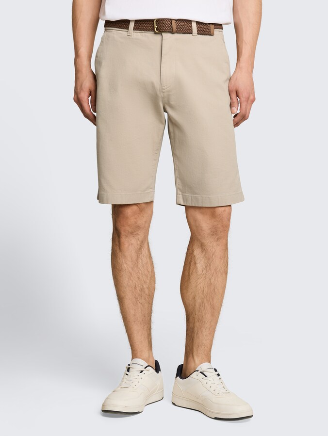Regular chino shorts with belt by Men, Cashew Beige