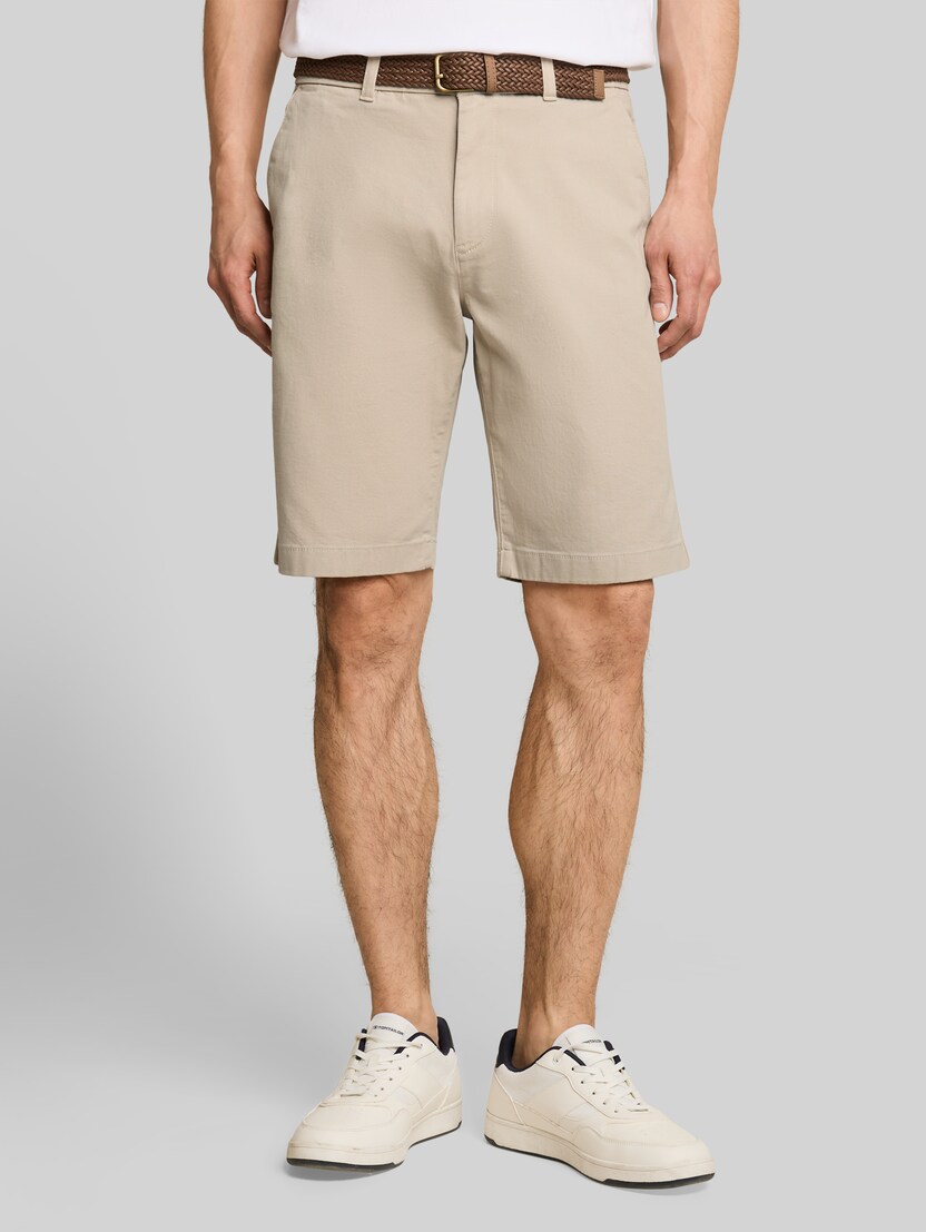 Regular Chino Shorts mit Gürtel von Men, Cashew Beige