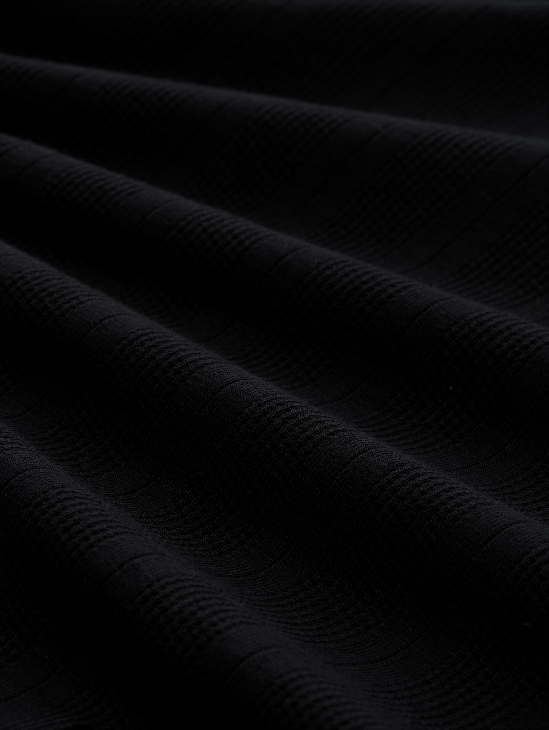 T-Shirt aus Baumwolle - Black - Material-Ansicht