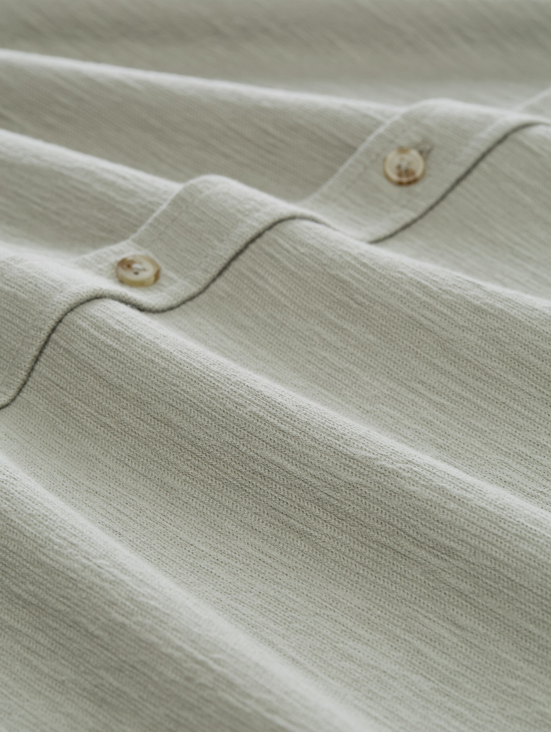 Regular Fit Hemd aus Jersey - Greyish Shadow Olive - Material-Ansicht