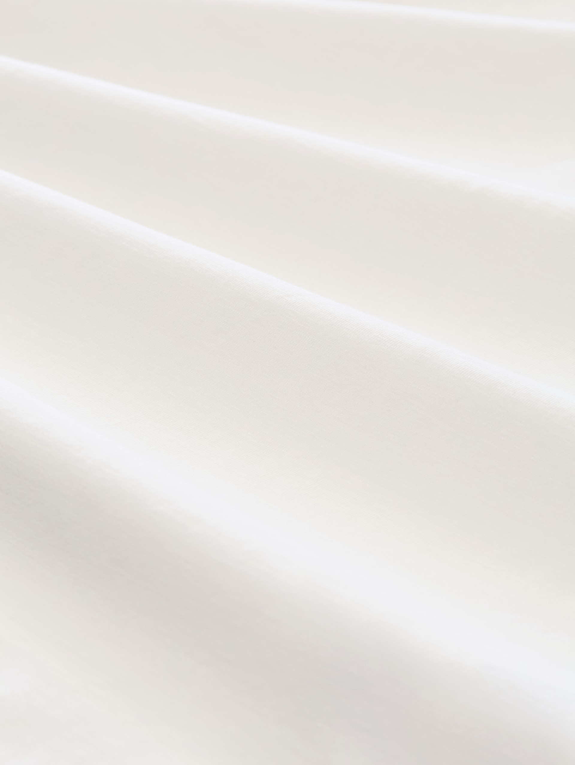 Basic Langarmshirt mit V-Ausschnitt - Whisper White - Material-Ansicht