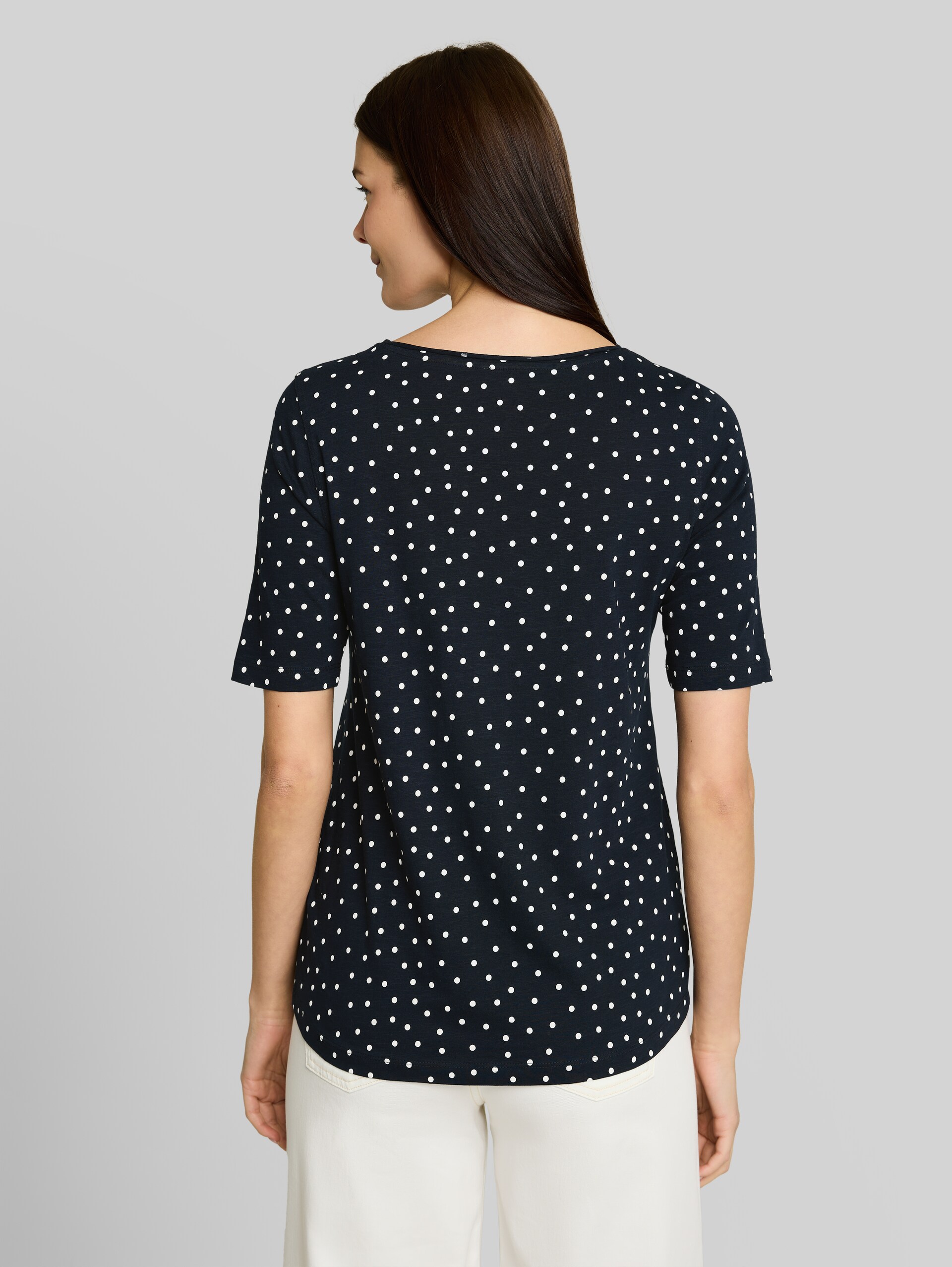 Polka dot T-shirt - navy white small dot design - Neckline model-back view