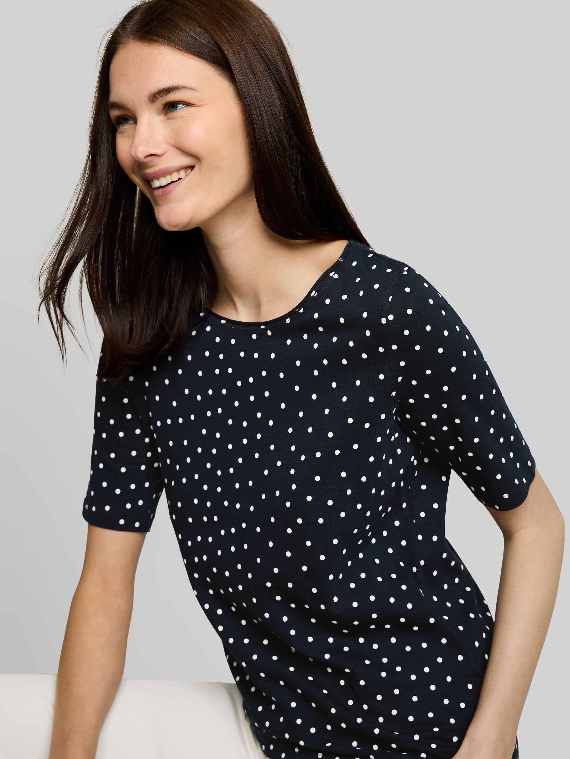 Polka dot T-shirt - navy white small dot design - Detail model view