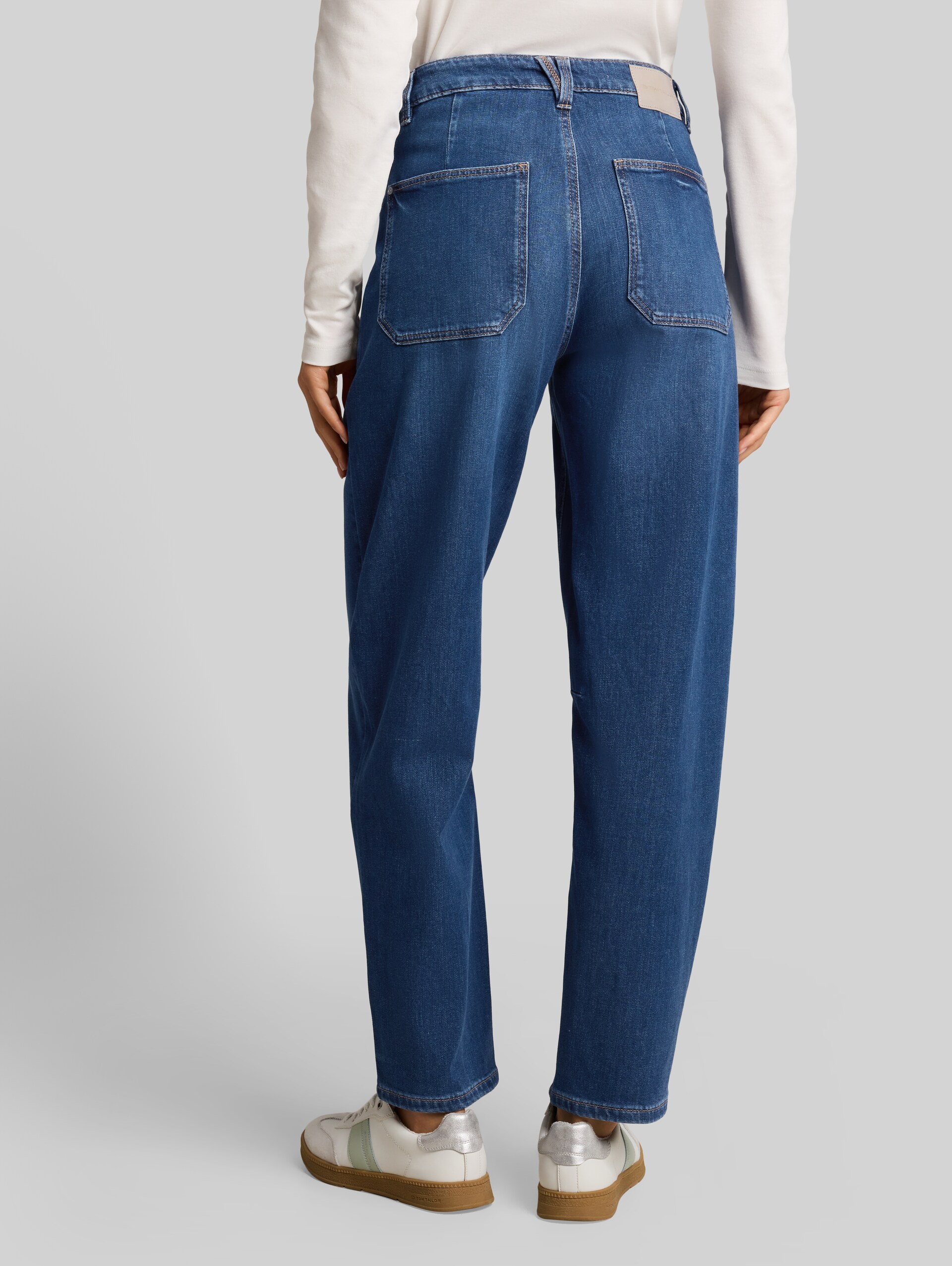 TTCELIA BARREL jeans with patch pockets - Used Mid Stone Blue Denim - Neckline model-back view