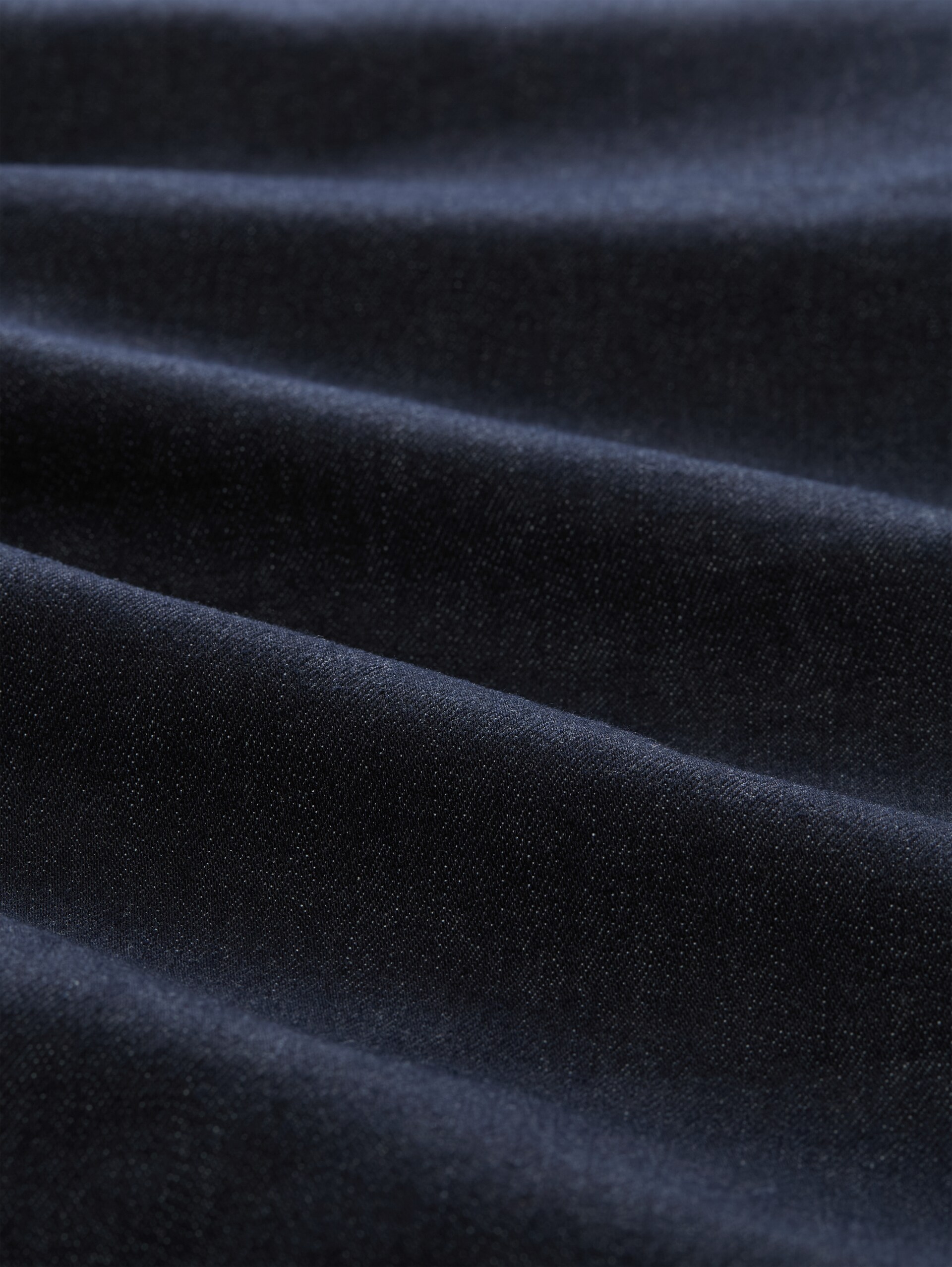TTLUNA WIDE Jeans mit Gürtel - Clean Rinsed Blue Denim - Material-Ansicht