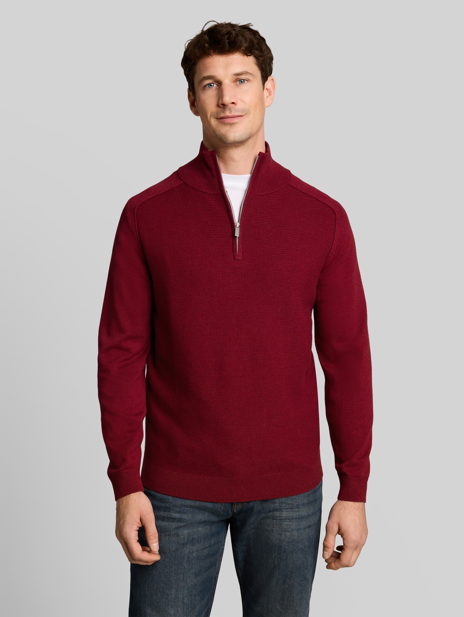 Troyer Strickpullover aus Baumwolle - carlet red melange - Ausschnitt Model-Vorderansicht