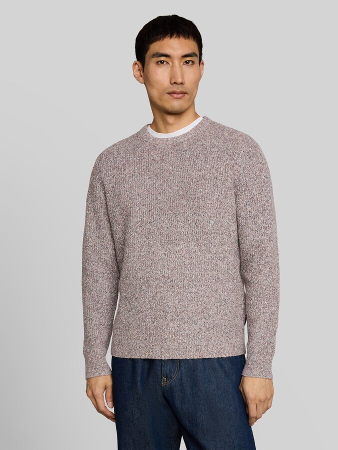 Pull en maille à effet chiné par Men, rose white irregular mouline