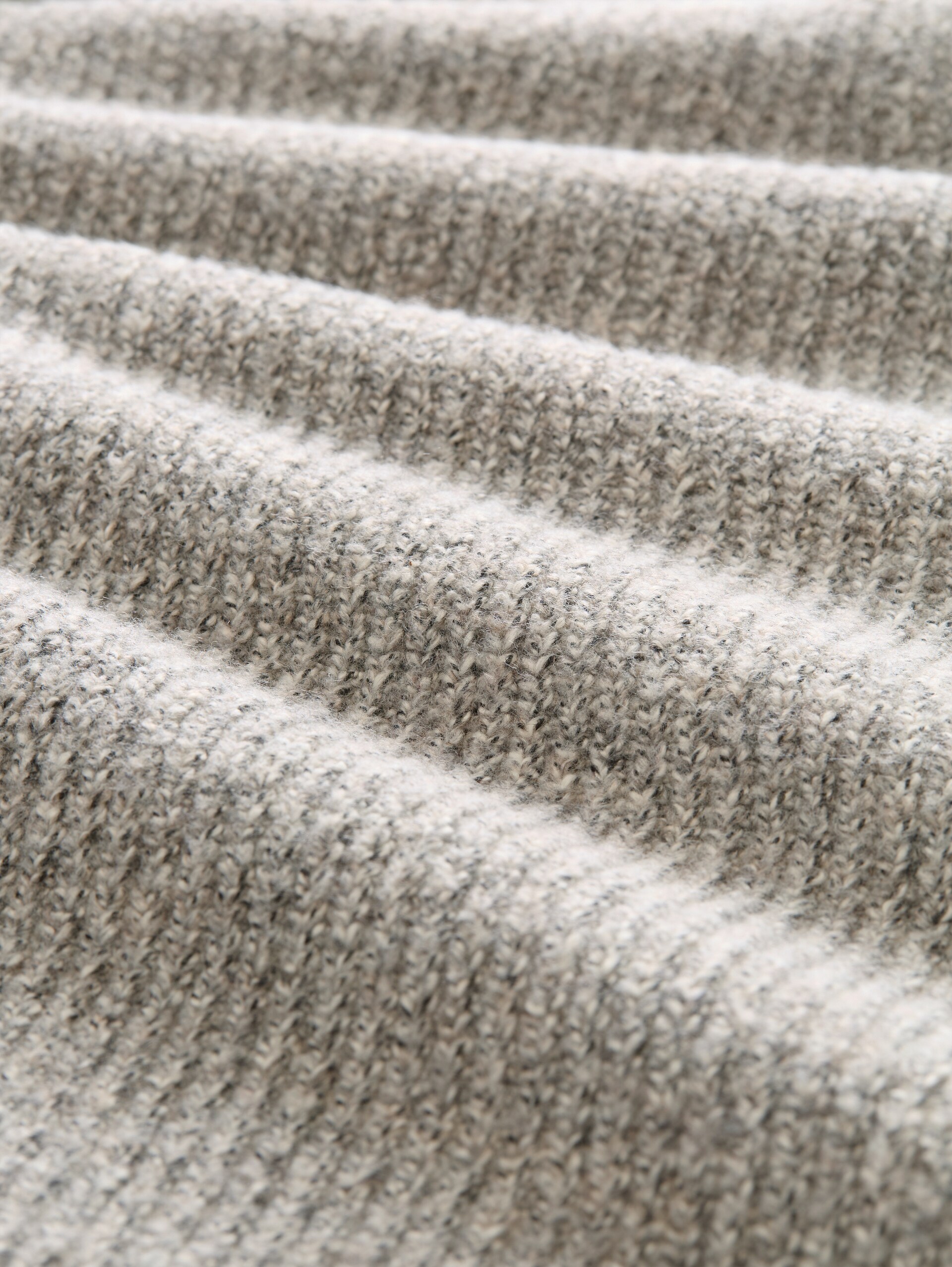 Troyer Strickpullover in Melange-Optik - beige white irregular mouline - Material-Ansicht