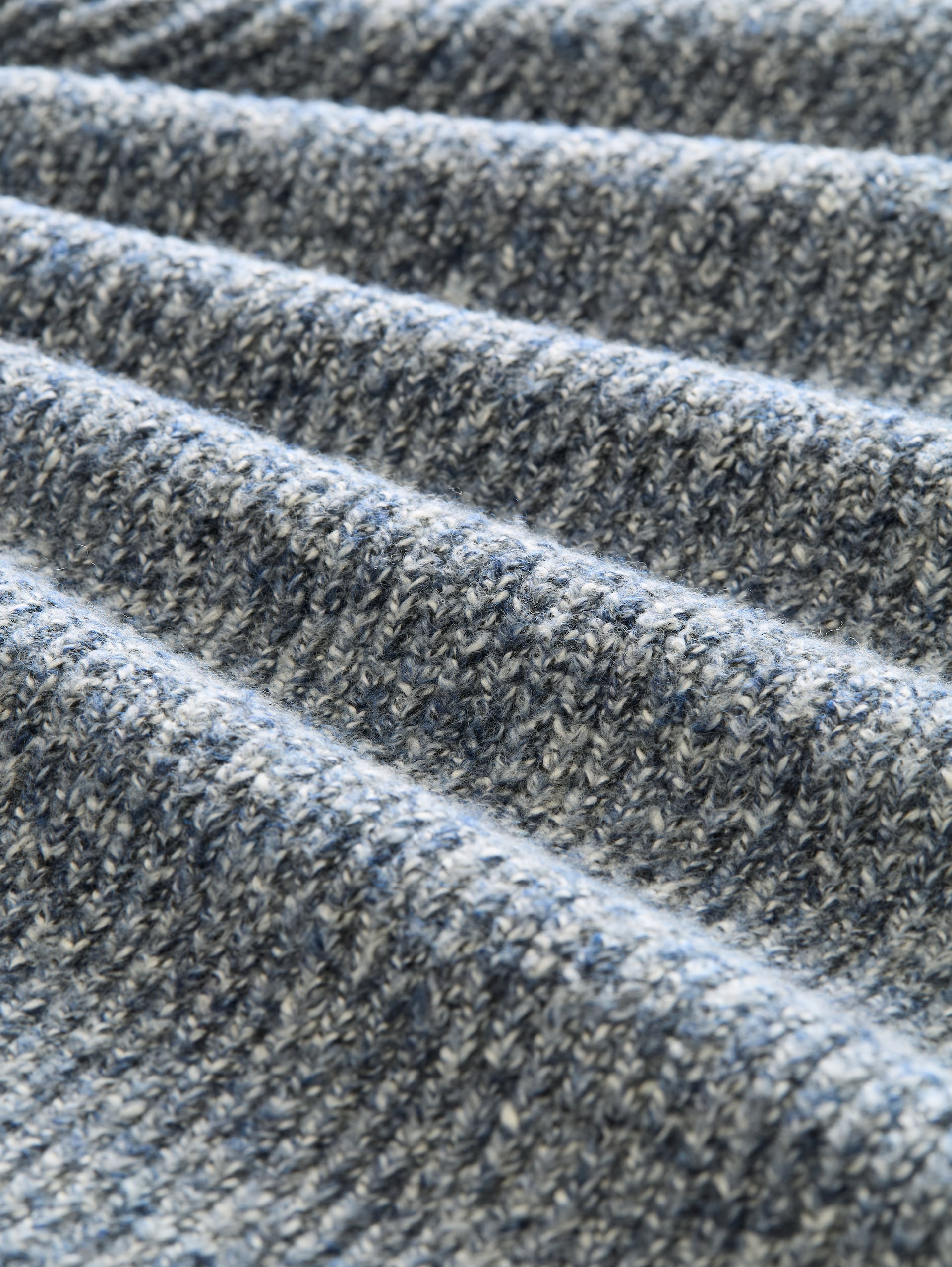 Strickjacke in Melange-Optik - blue white irregular mouline - Material-Ansicht