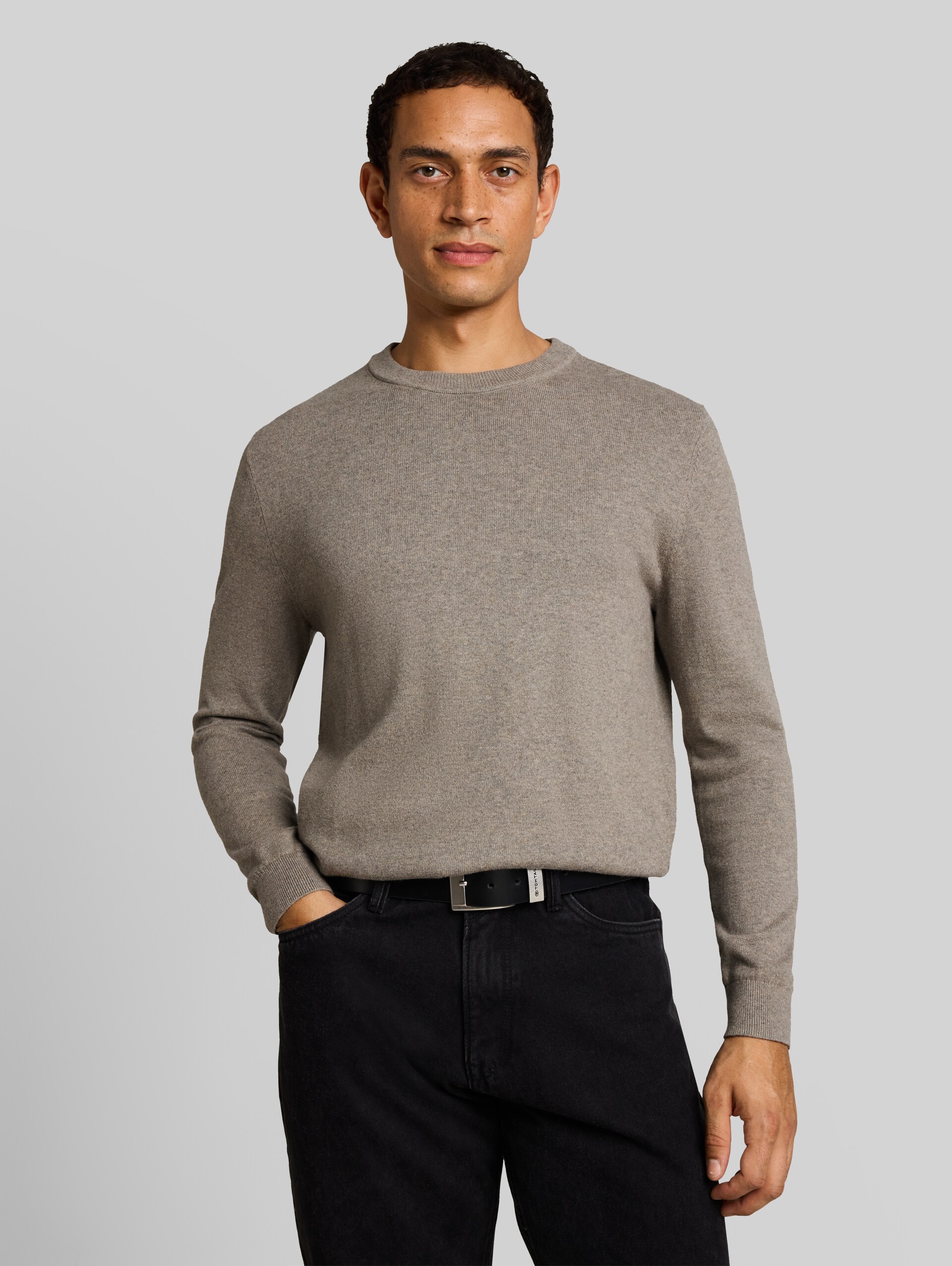Pull en tricot avec cachemire - Driftwood Taupe Melangé - Découpe Vue de face du modèle