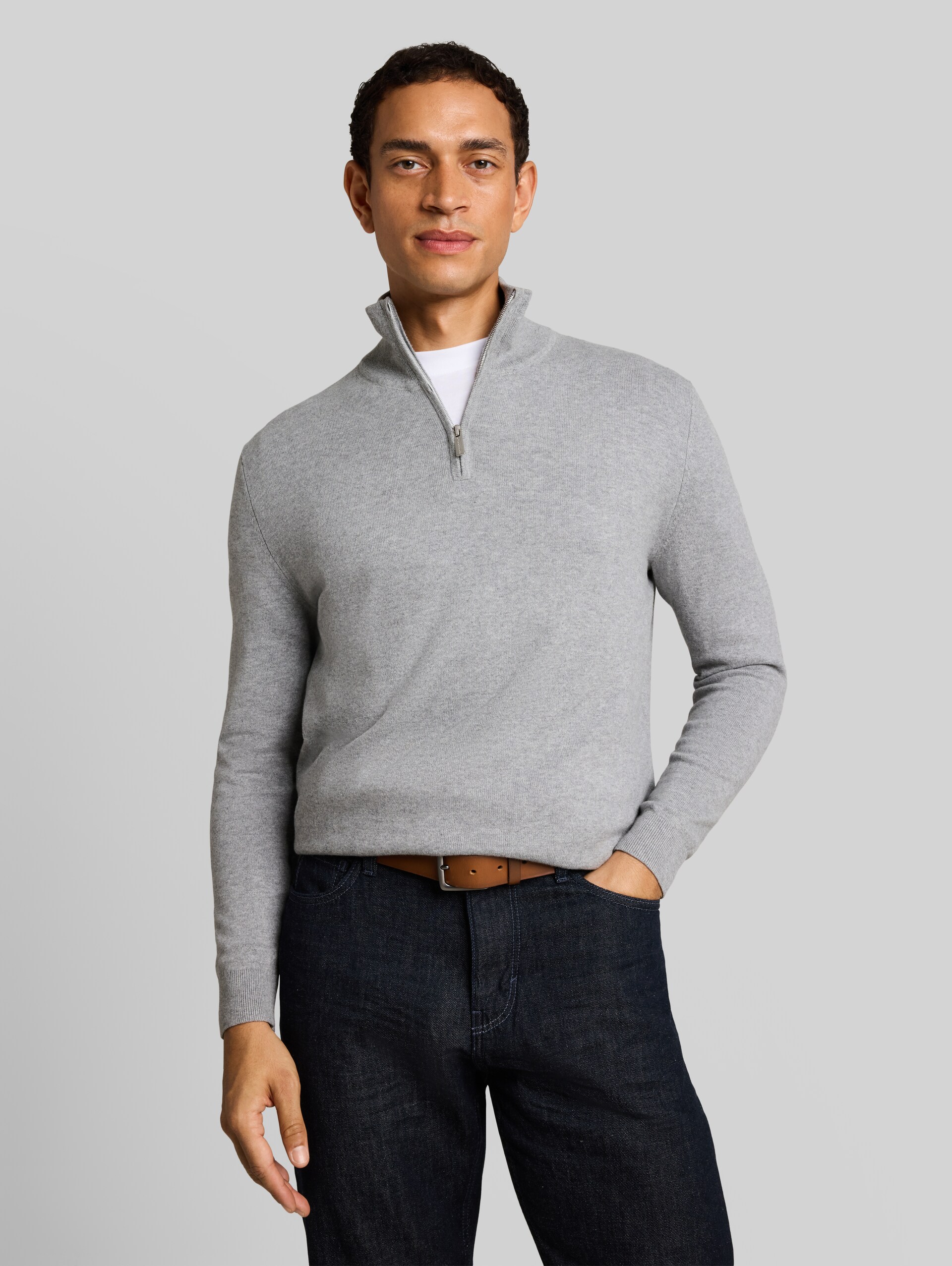 Troyer Strickpullover mit Kaschmir-Anteil - Knit Grey Melange - Ausschnitt Model-Vorderansicht