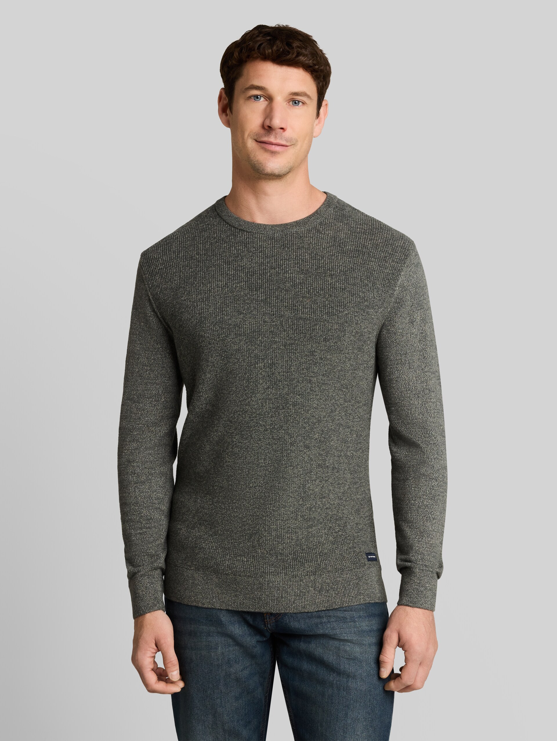 Gebreide trui met gemêleerde look - darkest olive tonal mouline - Nek model vooraanzicht