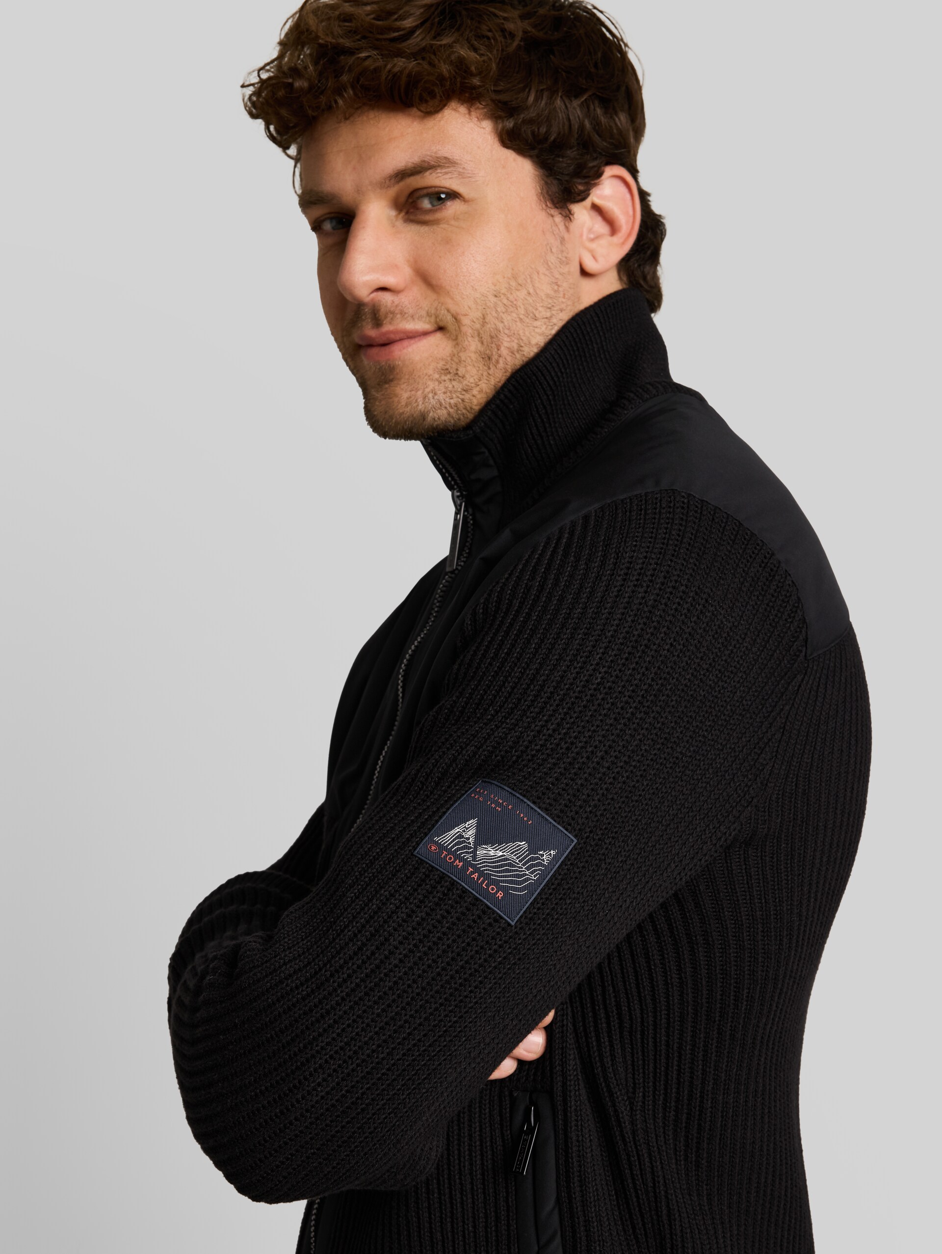 Cardigan en mélange de matières - Black - Vue détaillée du modèle