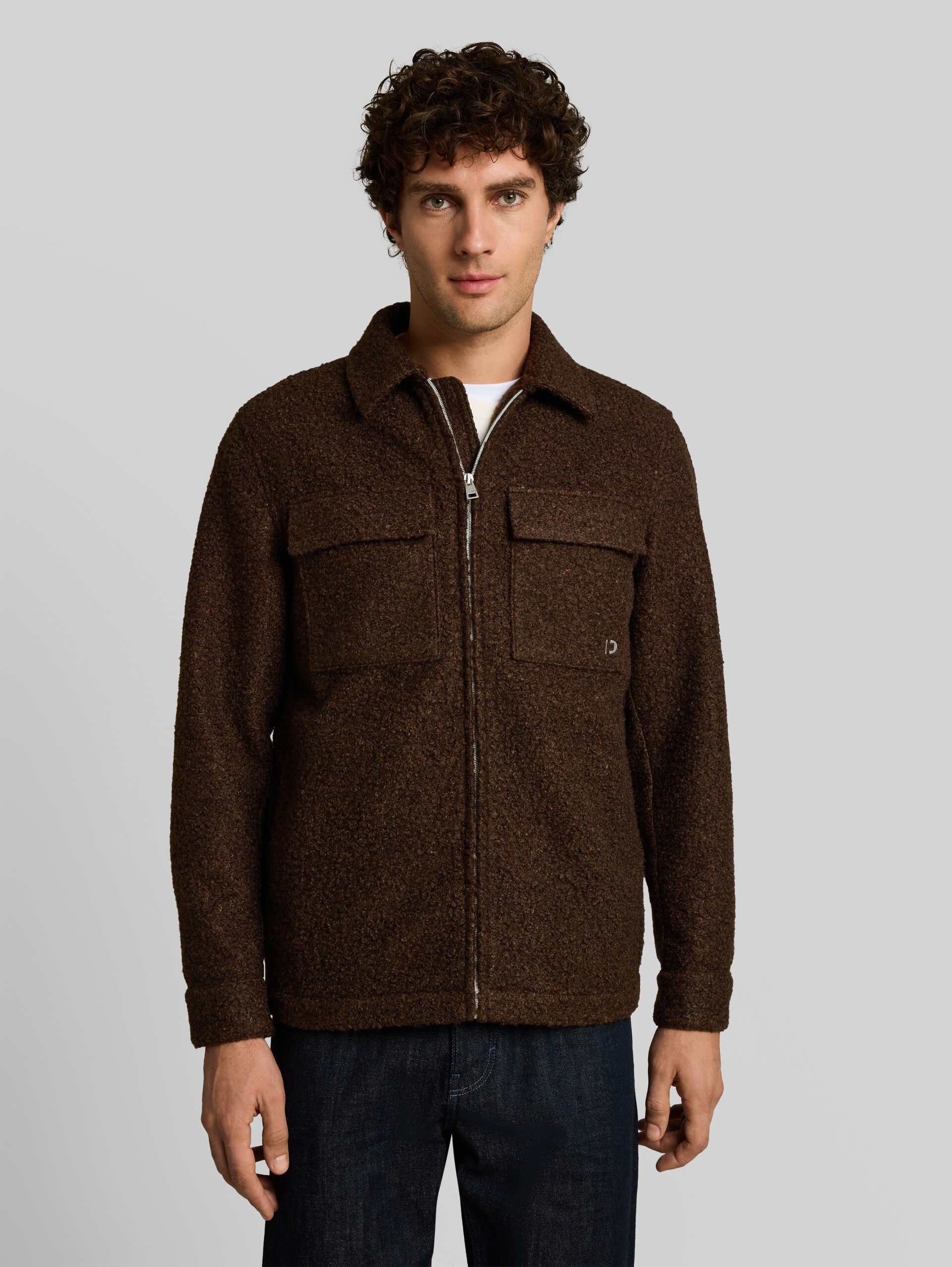 Bouclé Overshirt mit Reißverschluss - cool dark brown melange - Model-Vorderansicht