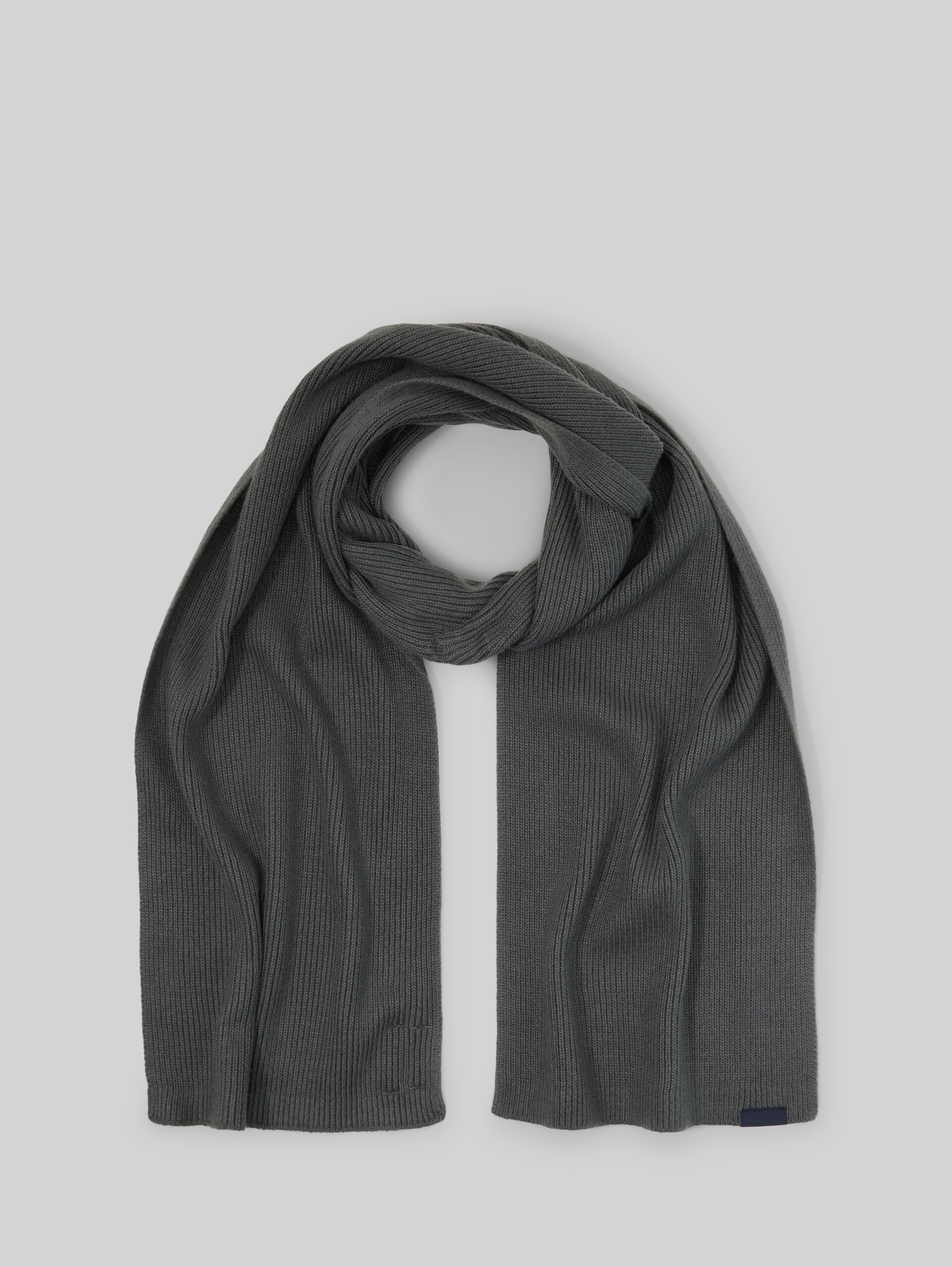Écharpe tricotée avec partie en laine - Darkest Olive - Vue de face du produit