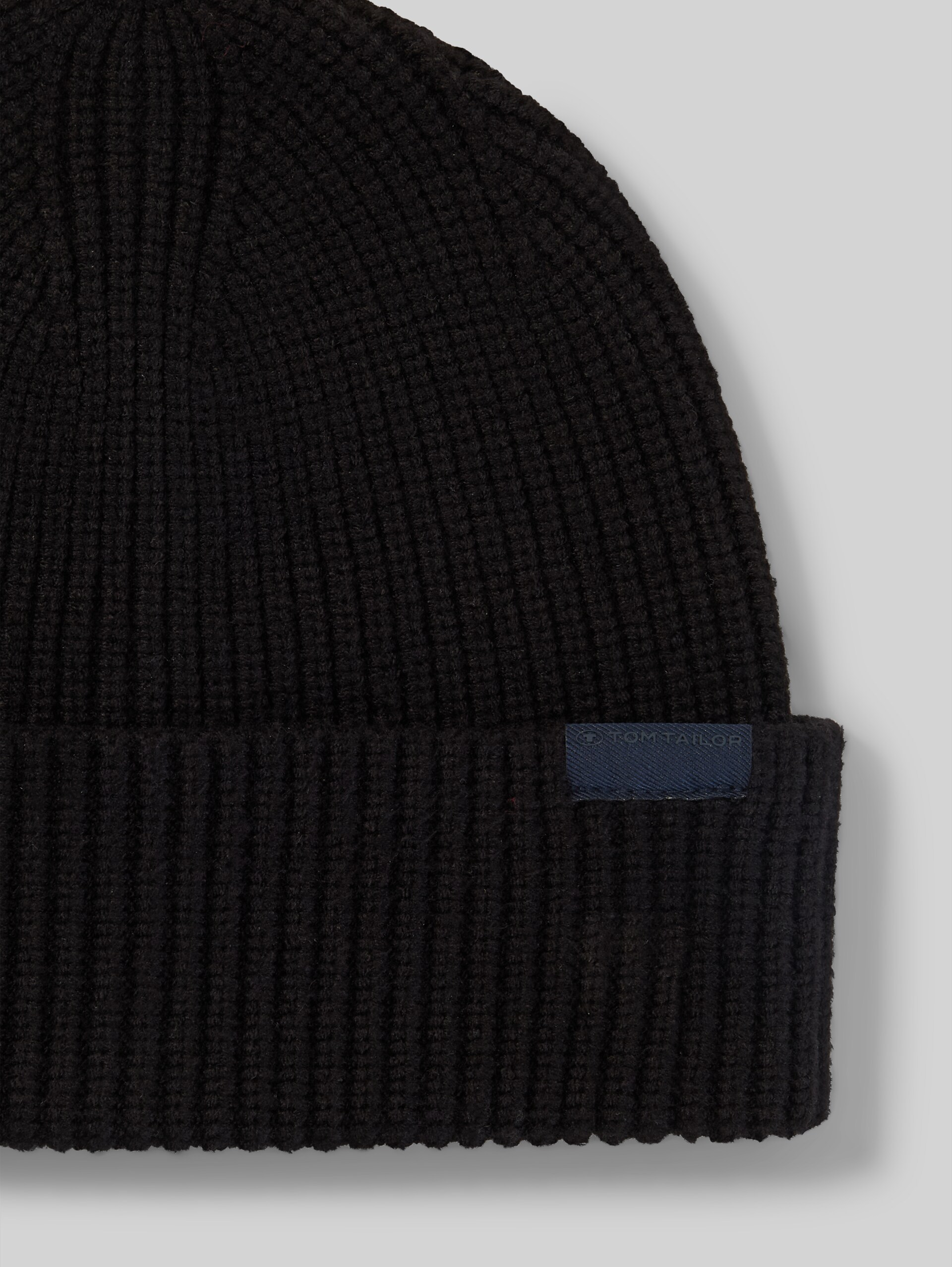 Bonnet avec étiquette logo - Black - Vue détaillée du produit