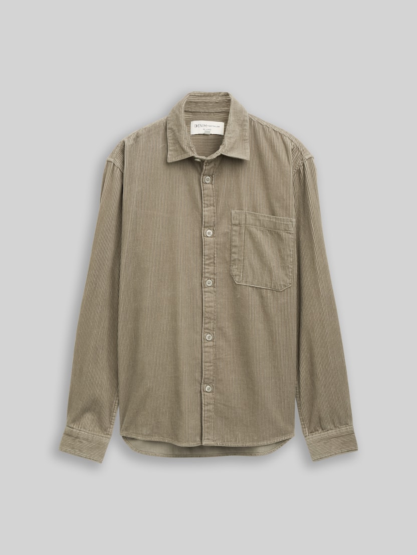 Relaxed-fit corduroy shirt with breast pocket by Denim Male, dark sage green