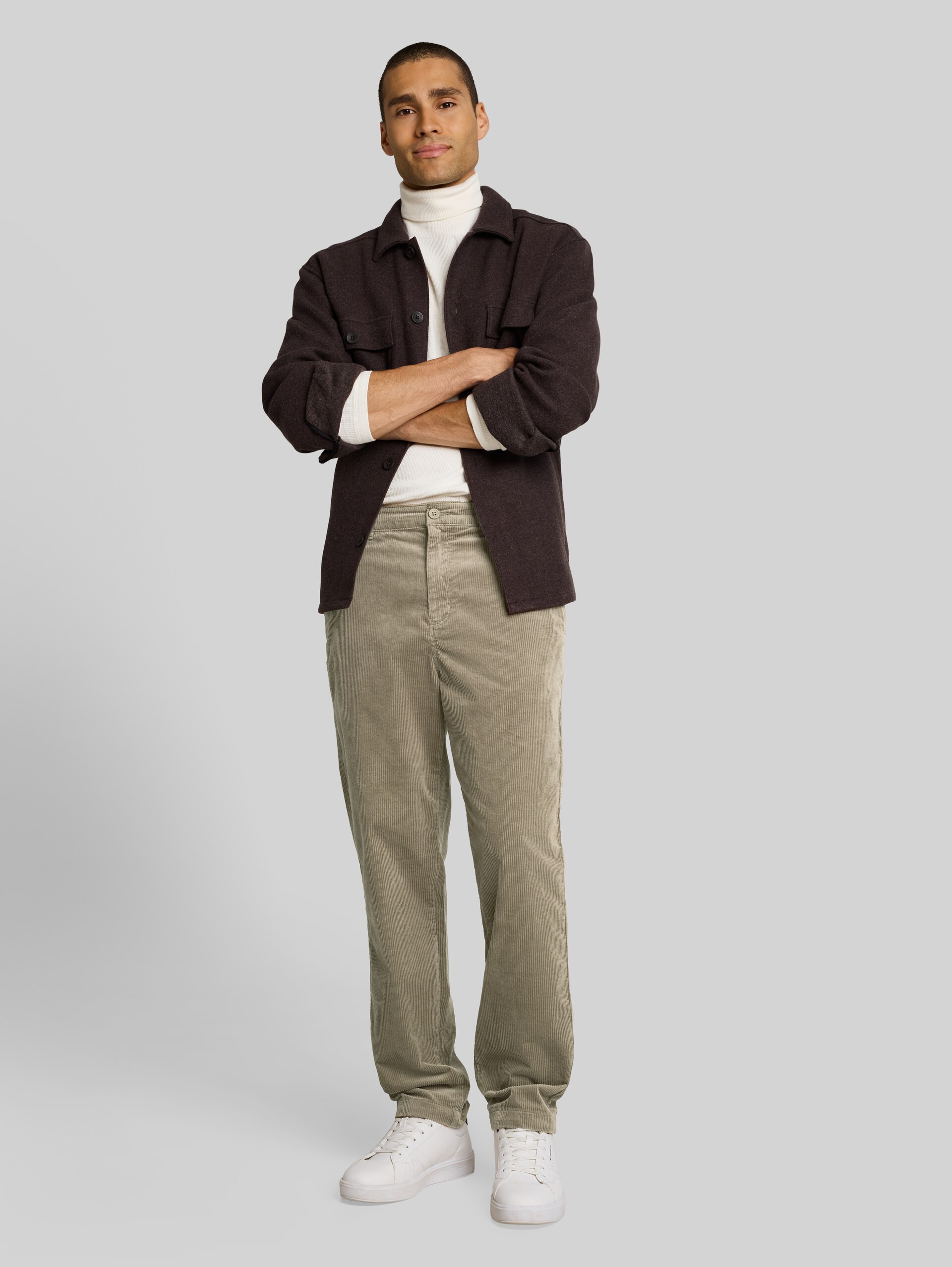 Pantalon en velours côtelé coupe décontractée - malt brown - Vue de face du modèle