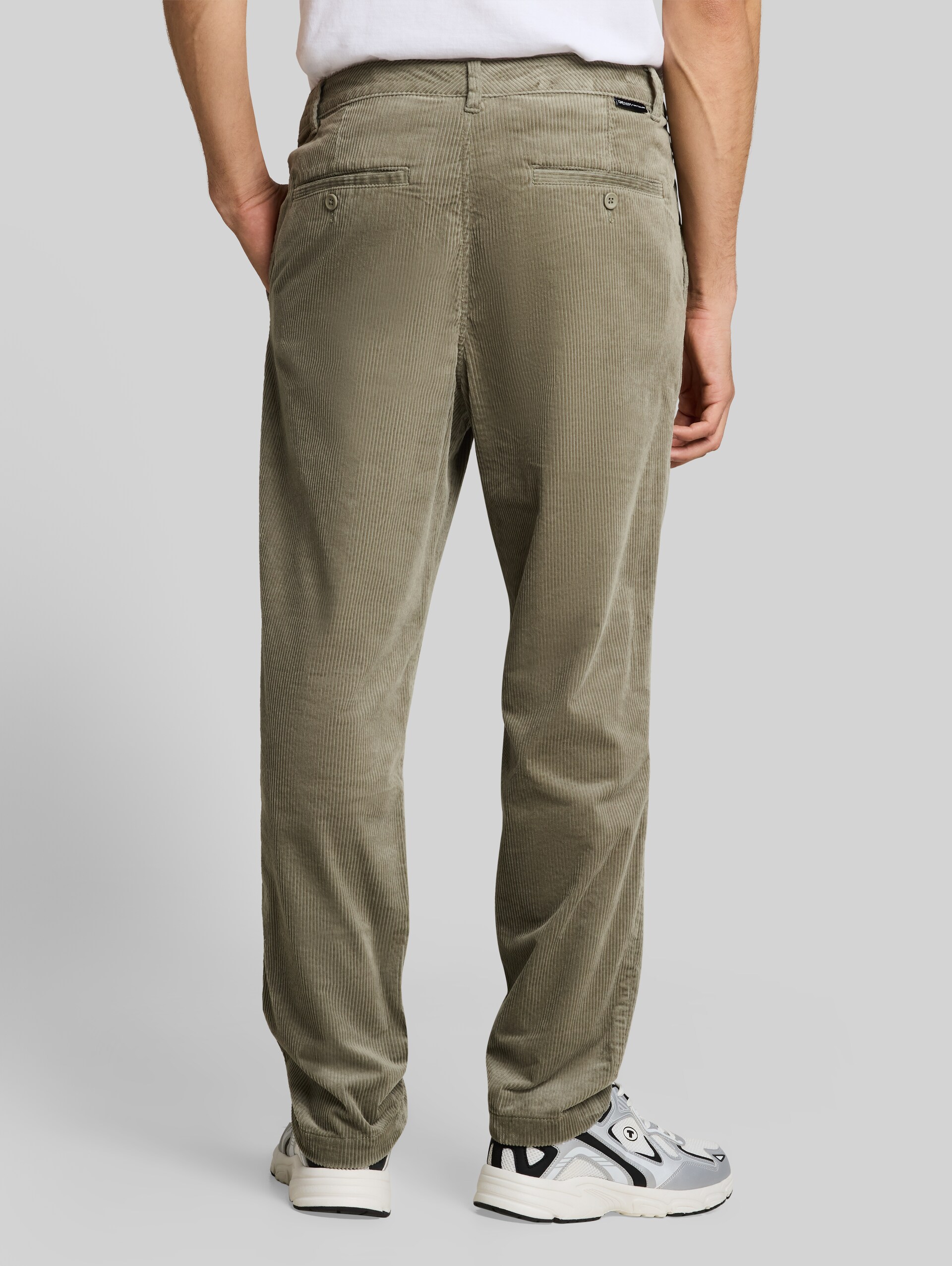 Trousers 1/1 - dark sage green - Découpe Vue arrière du modèle